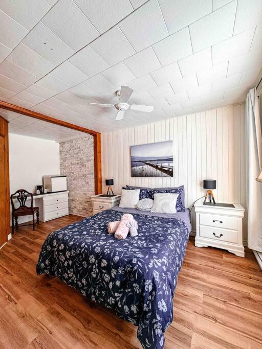 Maison du lac avec plage, embarcations, billard et spa privé