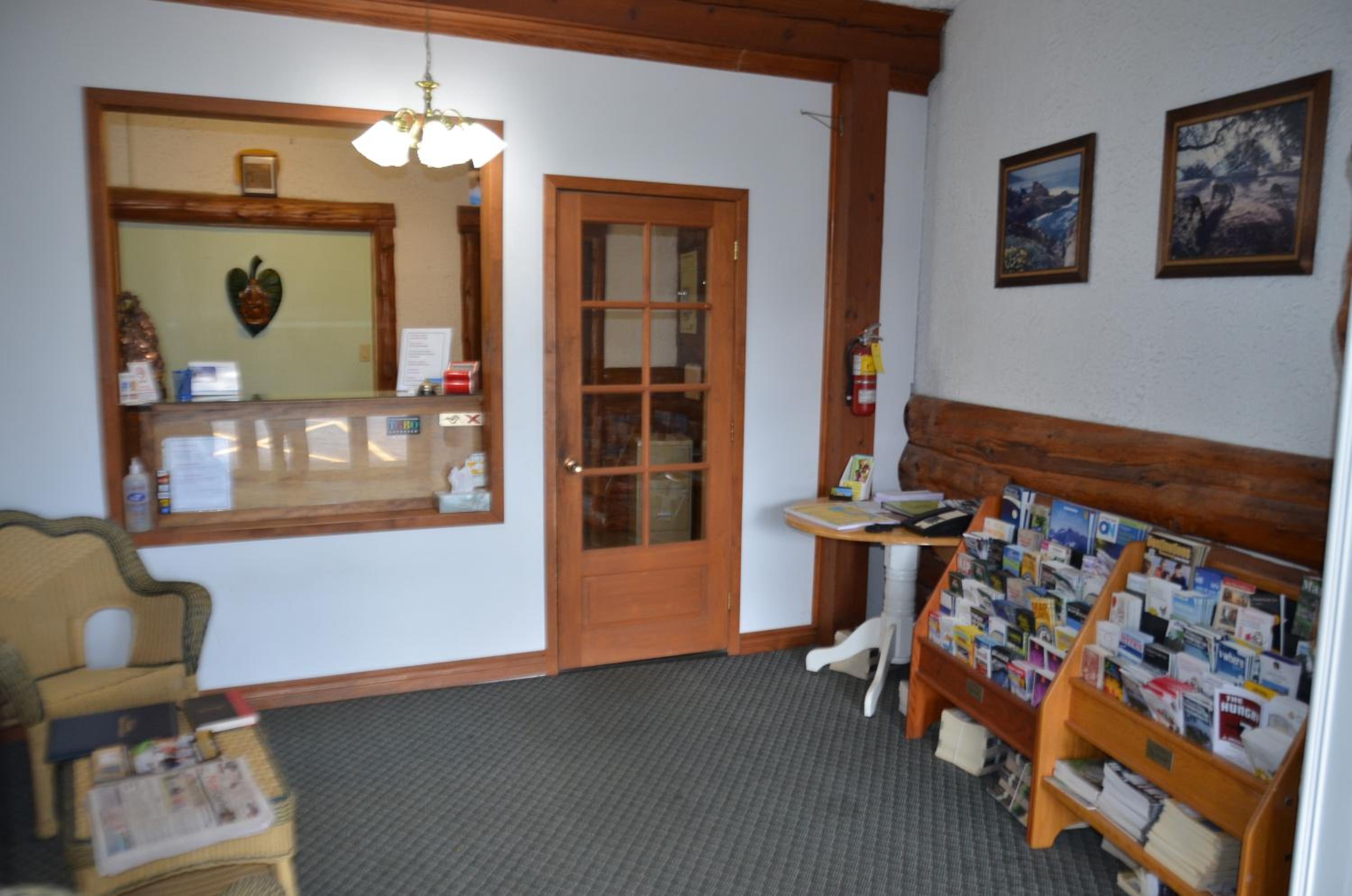 Aquarius Motel