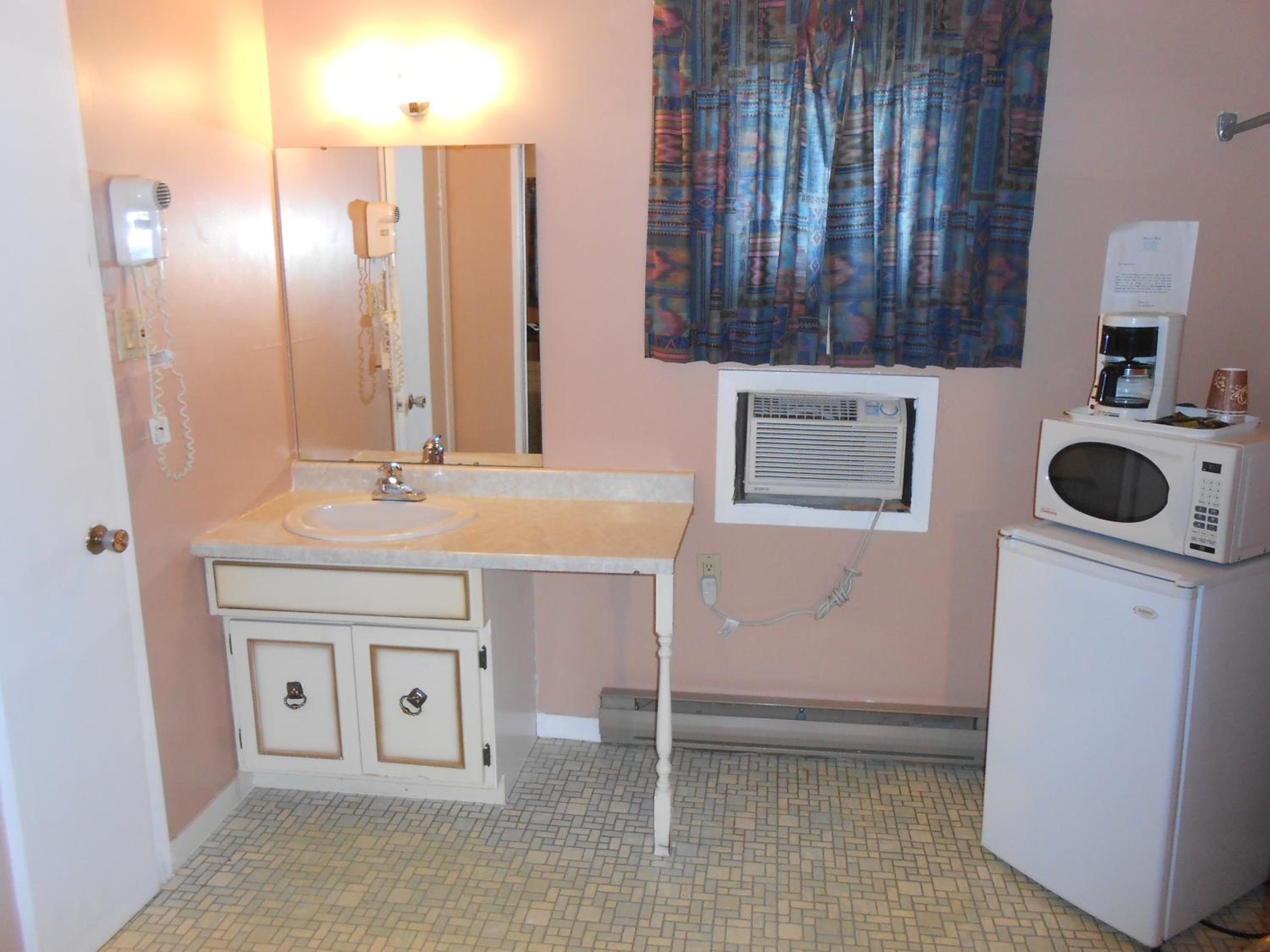 Aquarius Motel