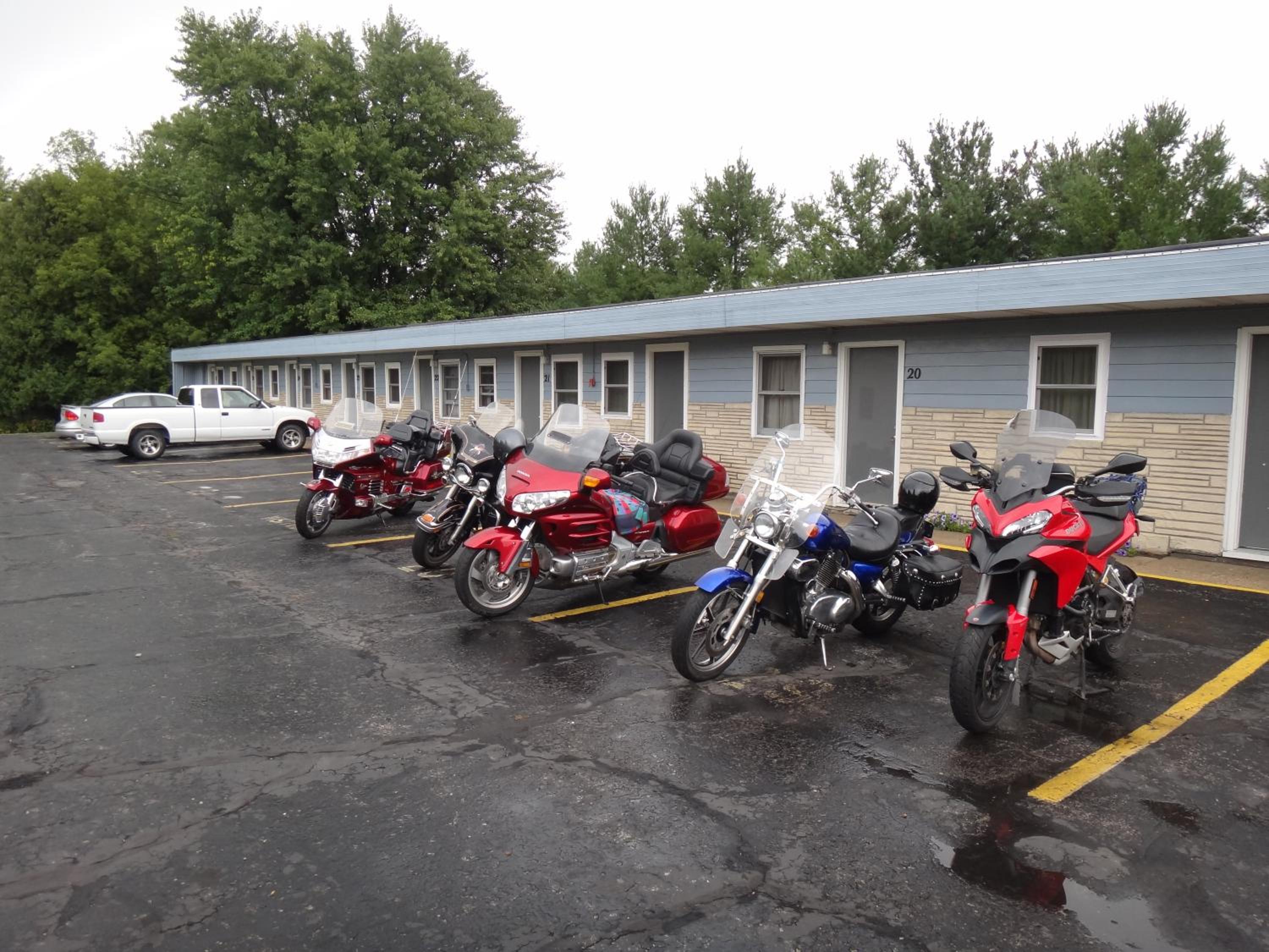 Pine Ridge Motel