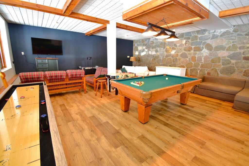 Chalet de l'Auberge: Lac avec Plage, SPA & Billard