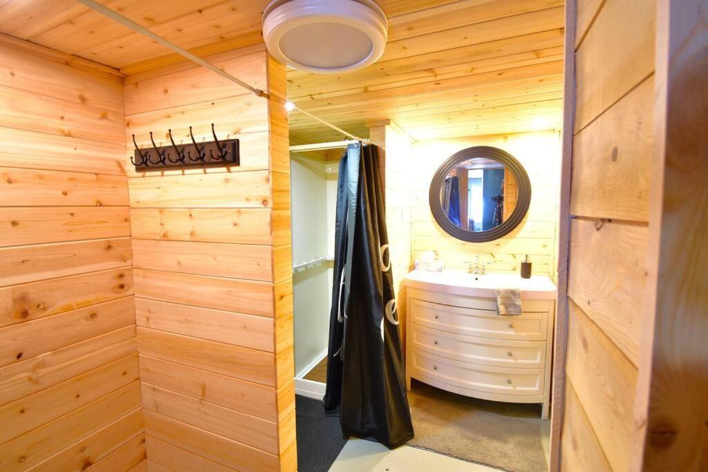 Chalet de l'Auberge: Lac avec Plage, SPA & Billard