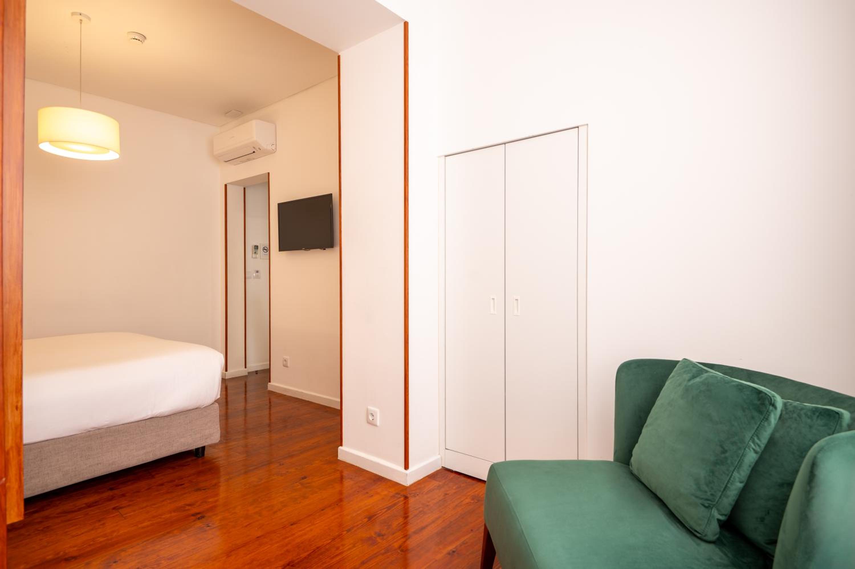 Bica FLH Suites