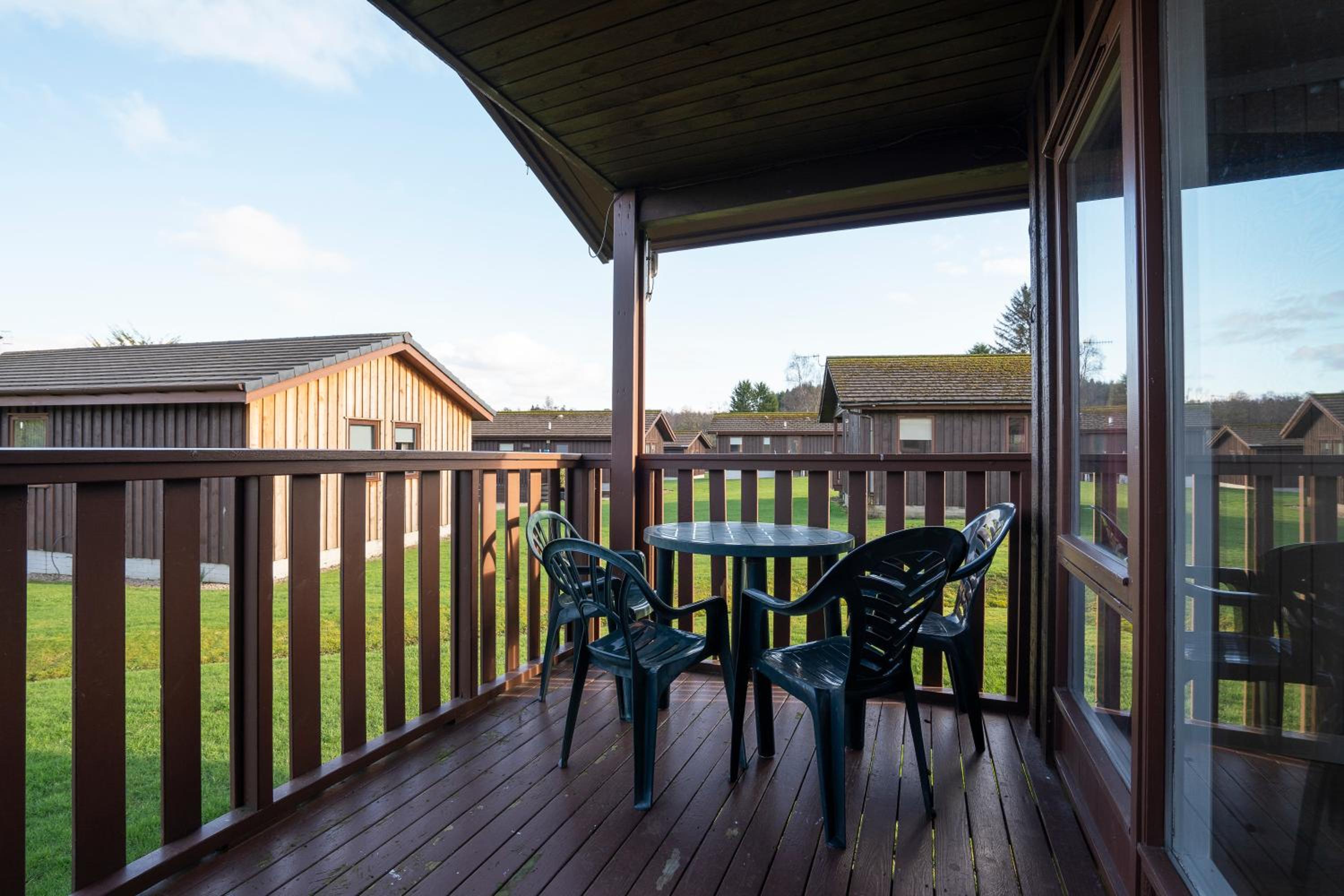 Hot Tub - Hunters Quay 3BR Lodge -Free Parking view 2