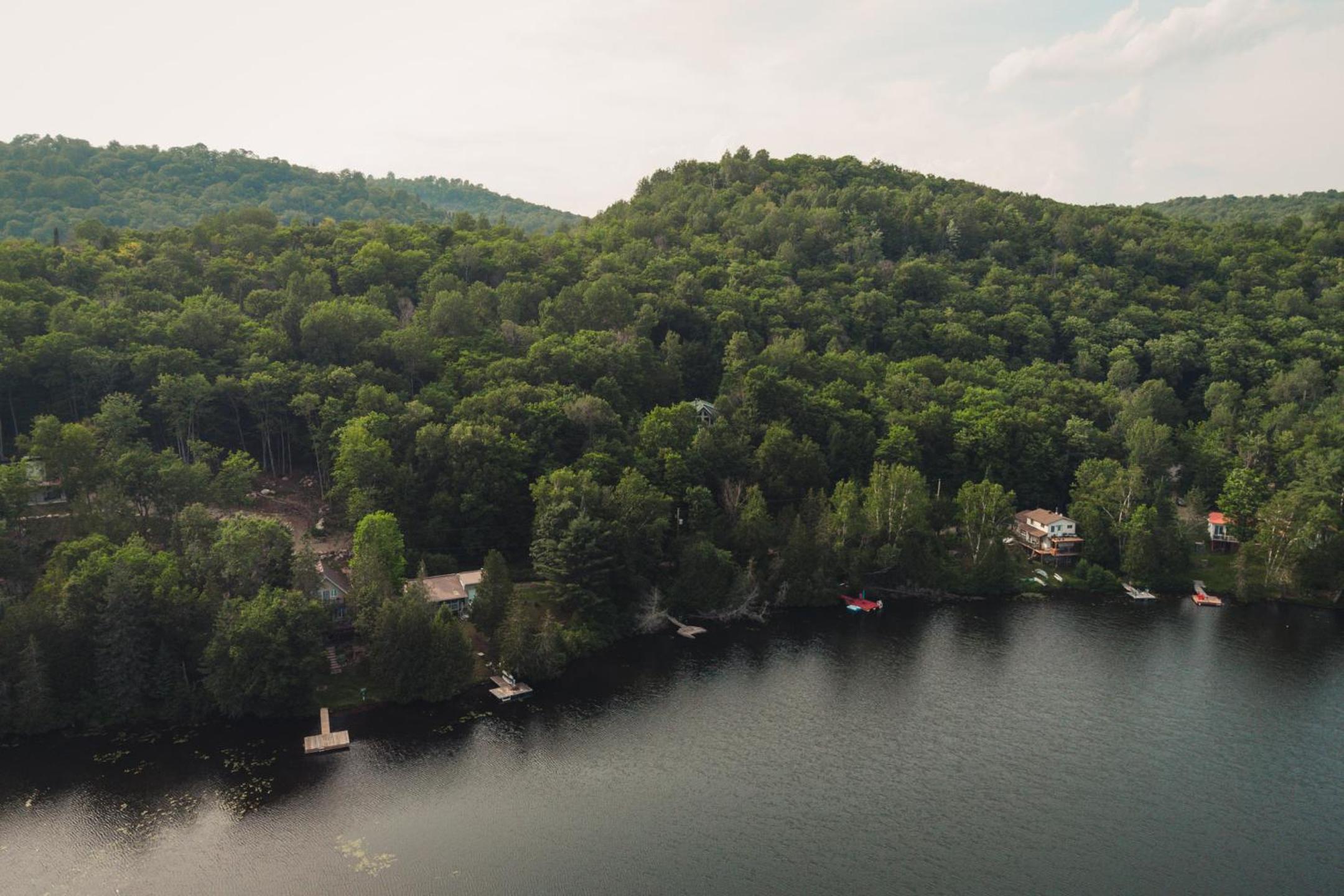 Tremblant Forest Spa Lac Plage Quai Privé