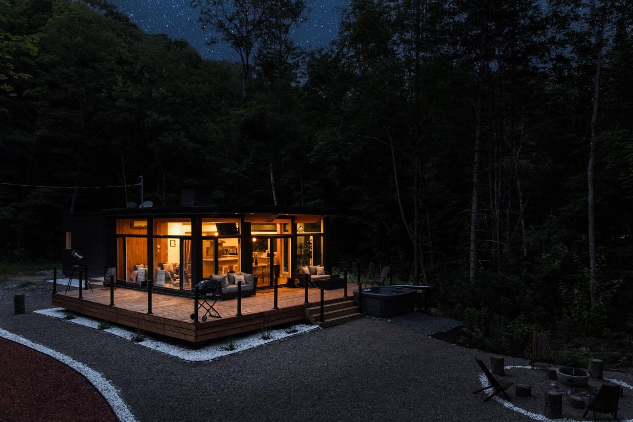 Tremblant Forest Spa Lac Plage Quai Privé