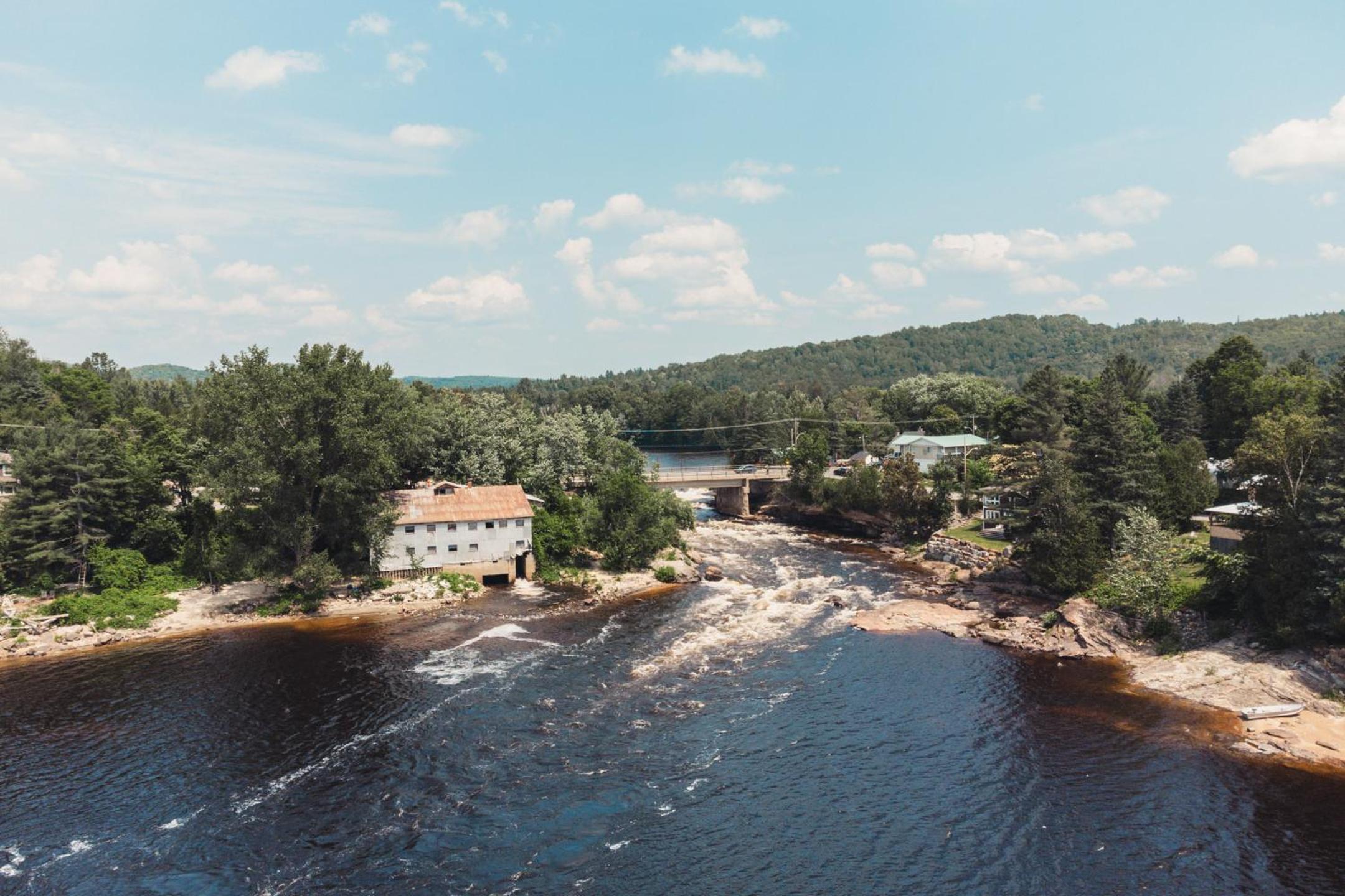 Tremblant Forest Spa Lac Plage Quai Privé