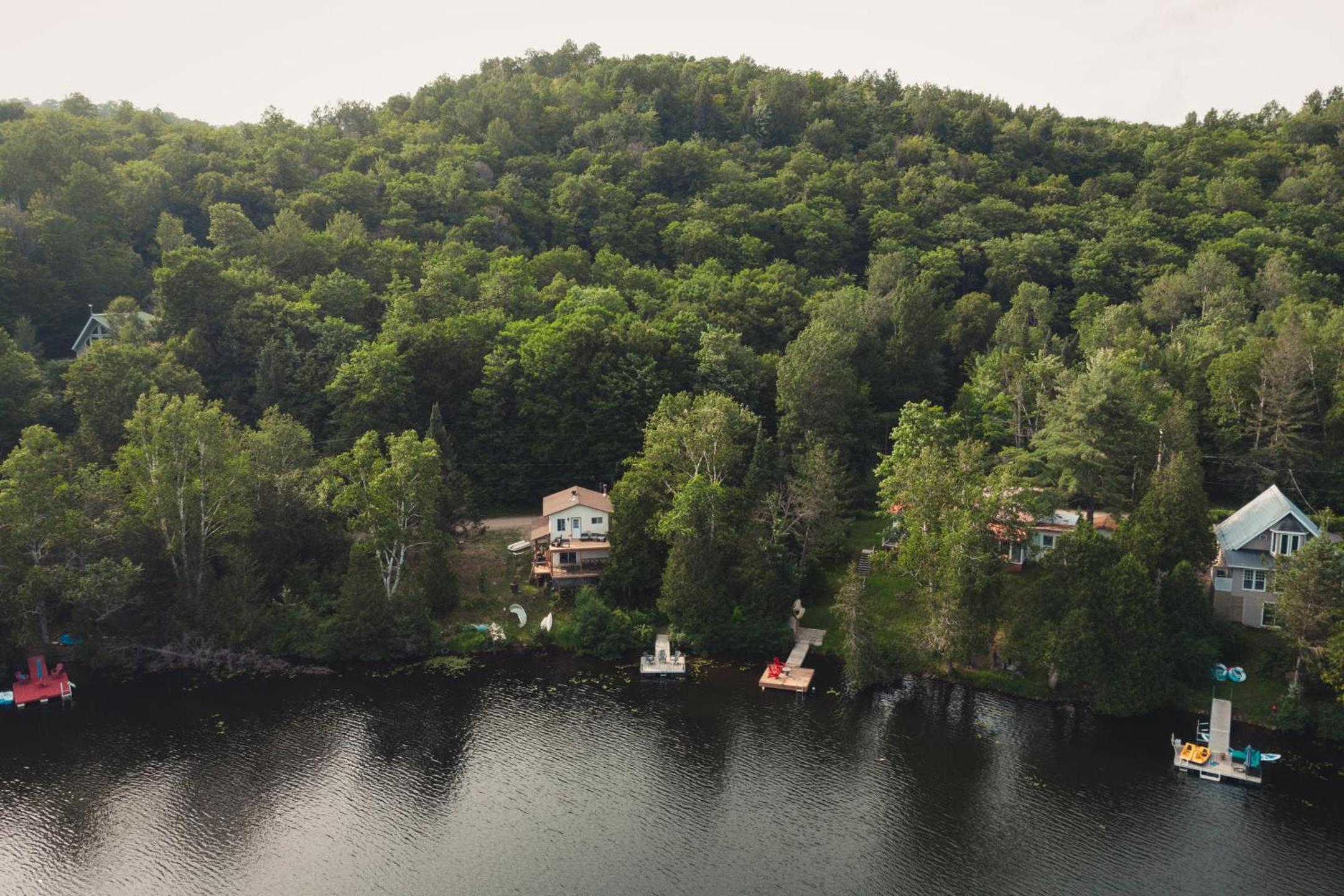 Tremblant Forest Spa Lac Plage Quai Privé