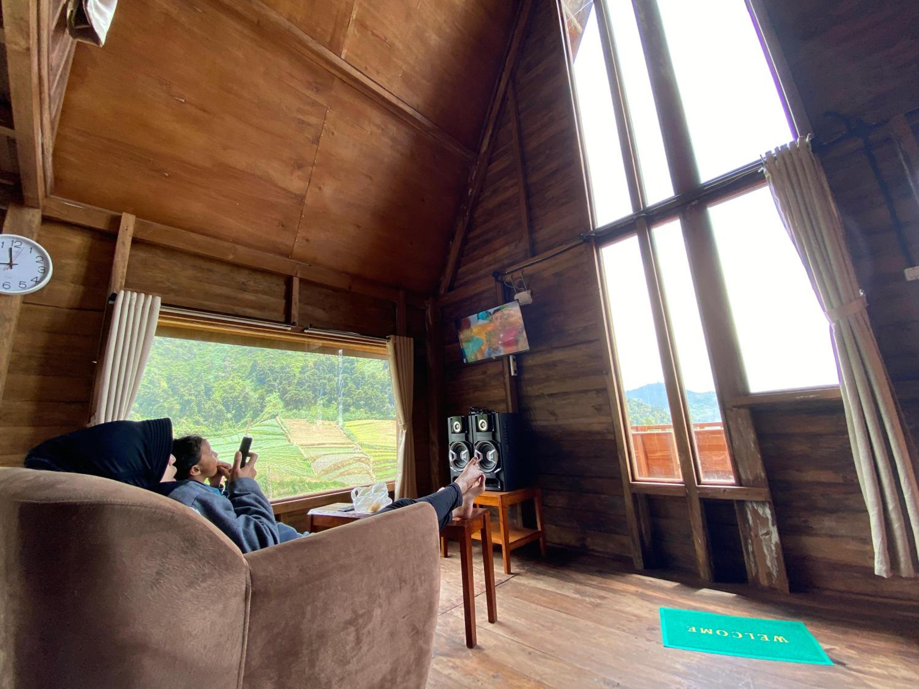 Satha private villa Dieng view 4