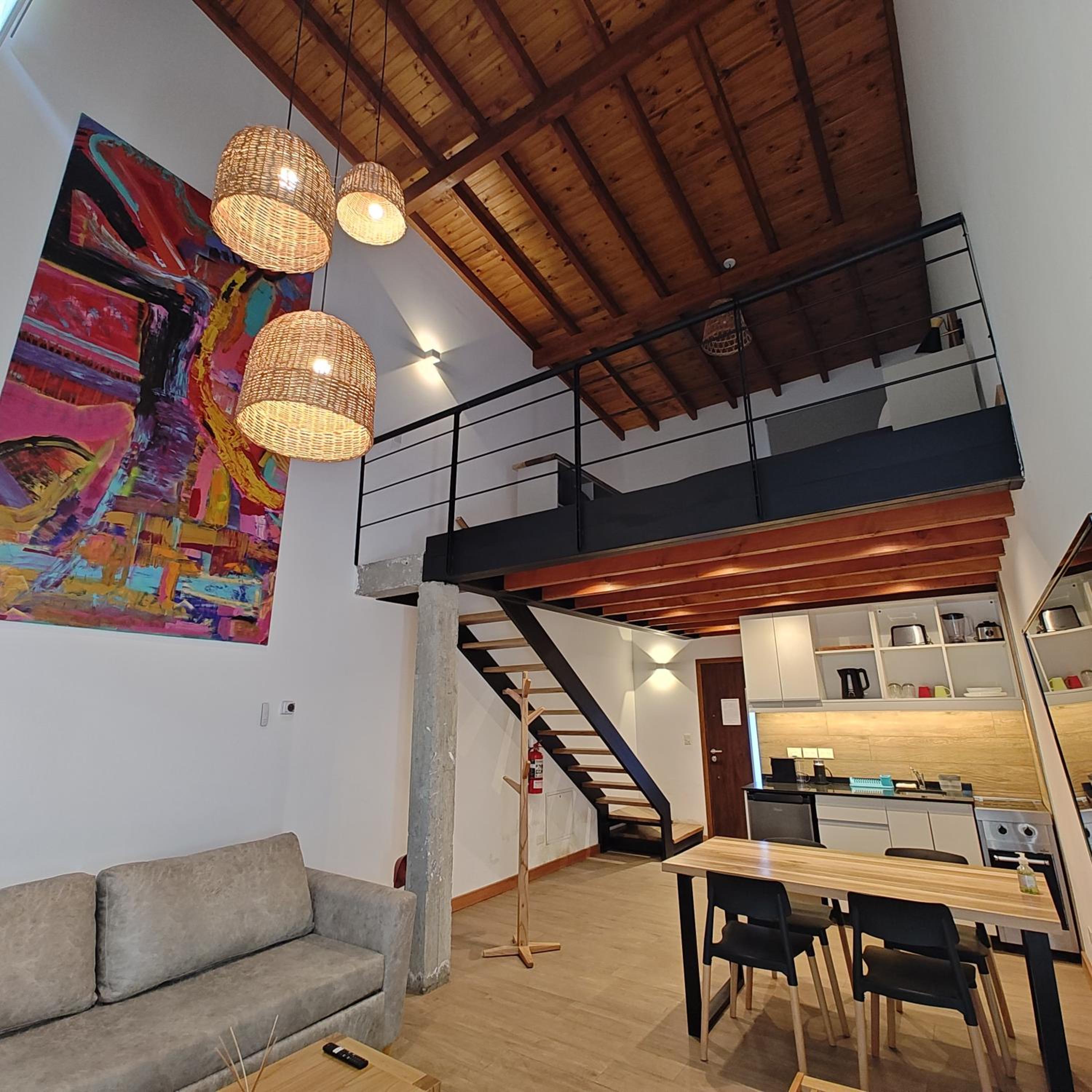 ANFITEATRO APARTS & LOFTS