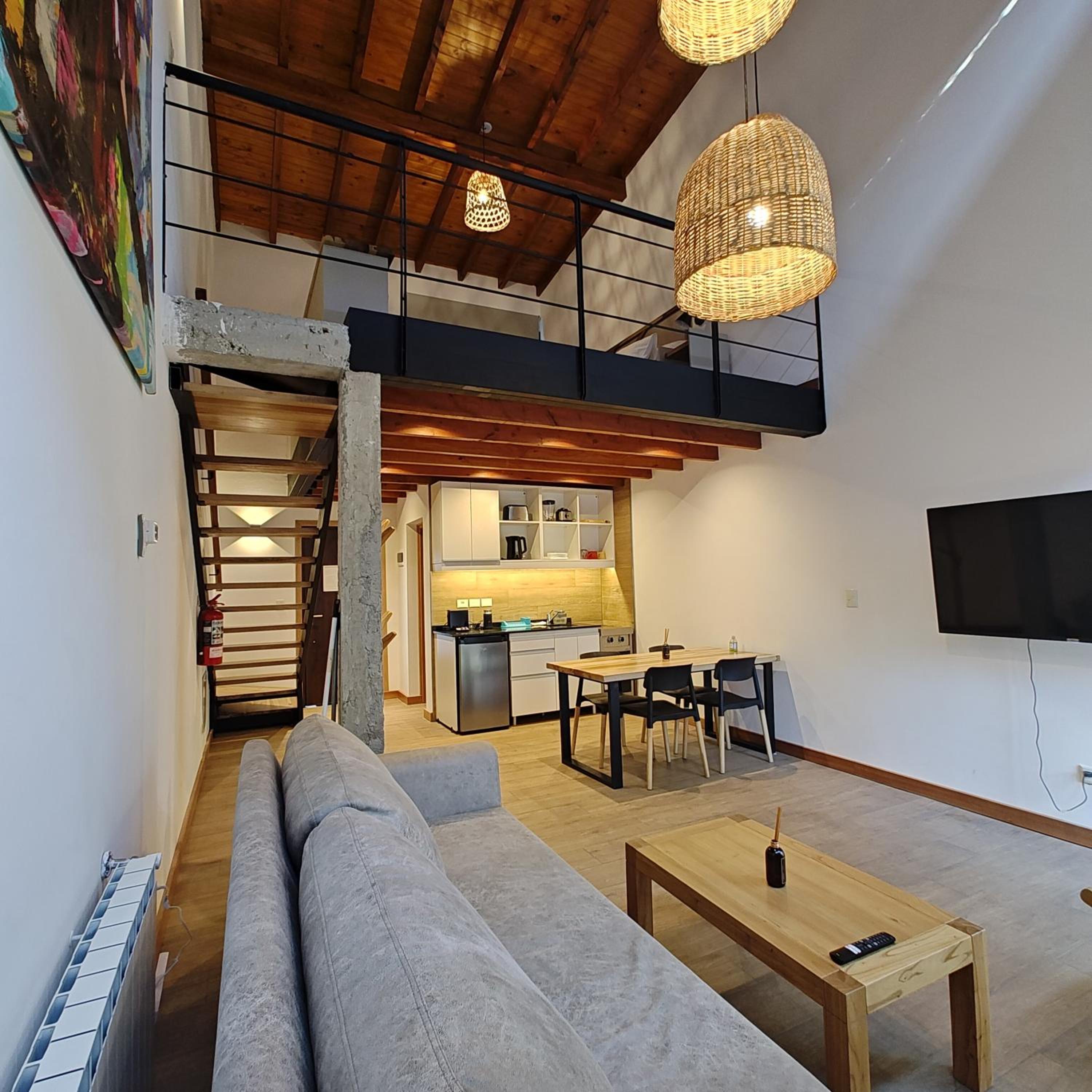 ANFITEATRO APARTS & LOFTS