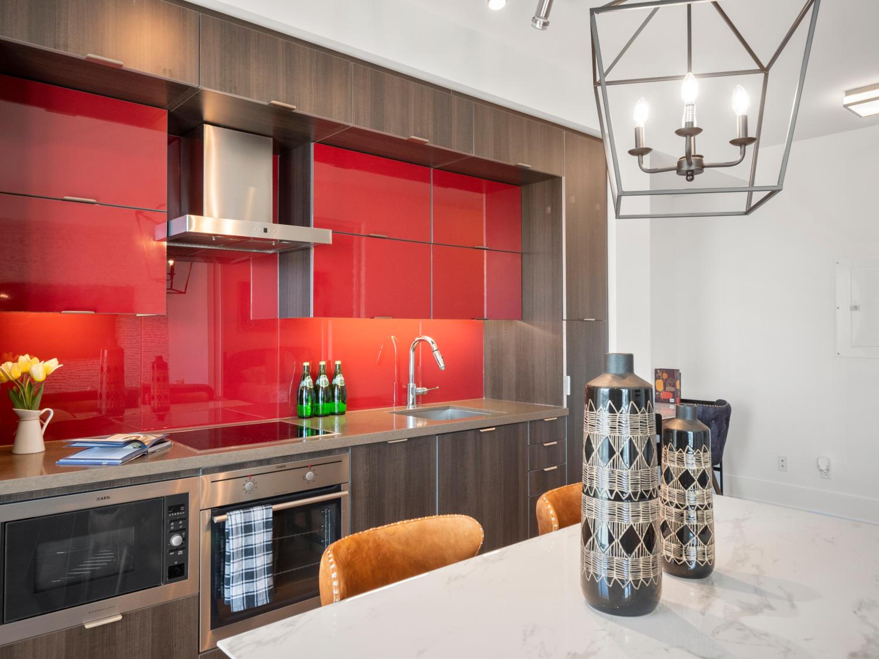 Stylish One Bedroom Suite - Entertainment District Toronto