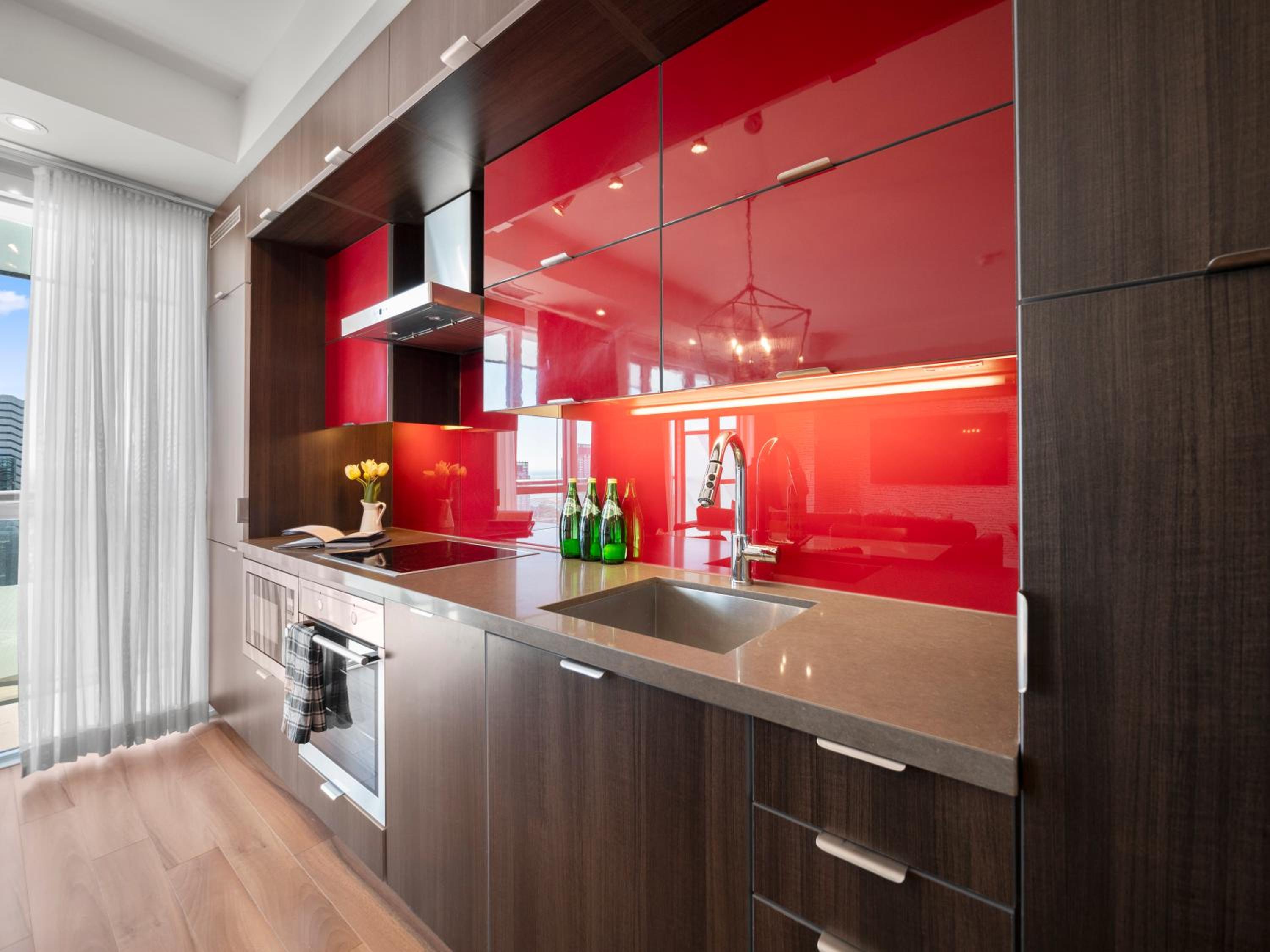 Stylish One Bedroom Suite - Entertainment District Toronto