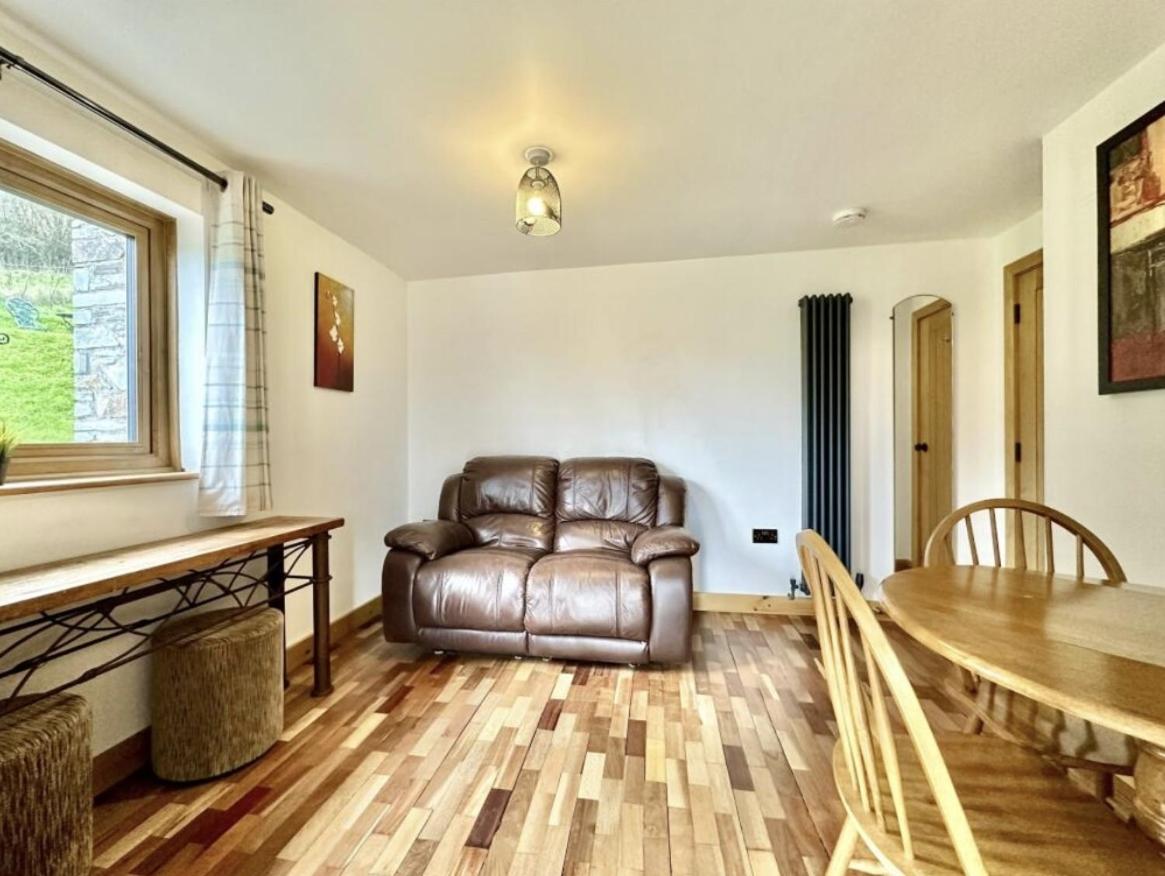 Guyscliffe Farm Apartment