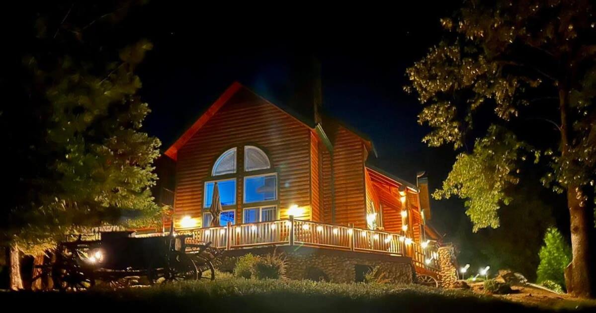 Black Bear Lodge Reduced Nightly Rate view 3