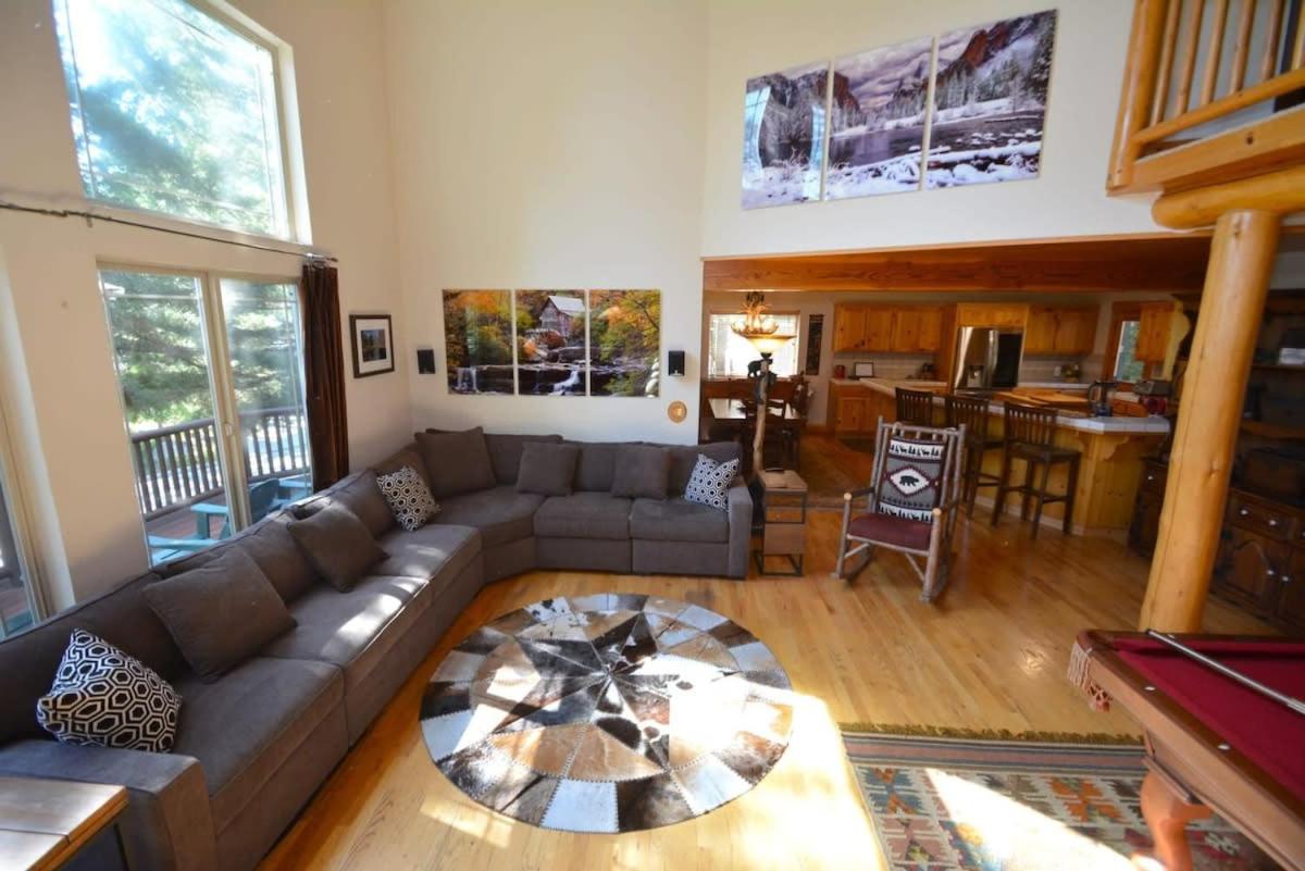 Black Bear Lodge Reduced Nightly Rate view 5