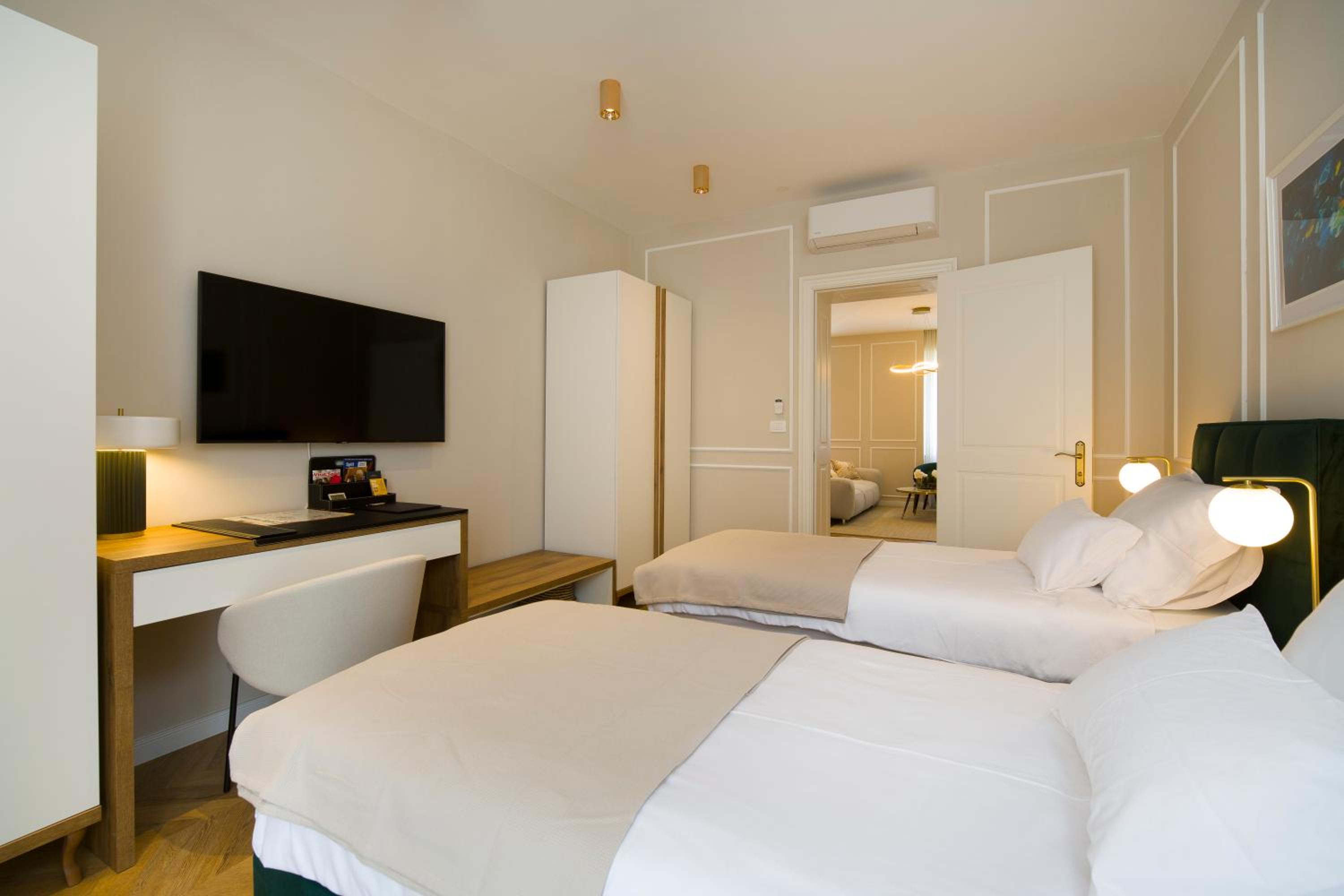 Split Vacations - Melius Apartment Split - Property Image 7