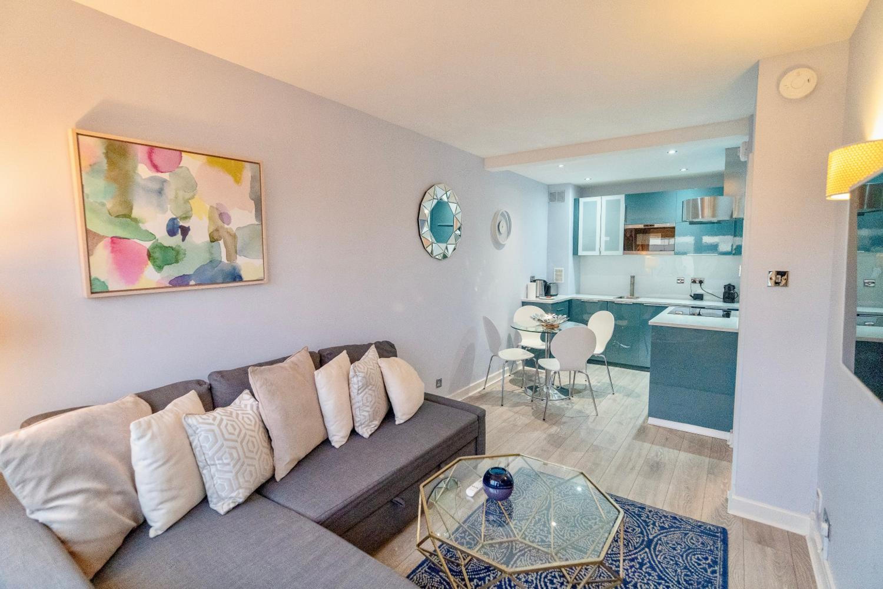 Modern Flat - Fantastic Location 10 min walking to Oxford Street!