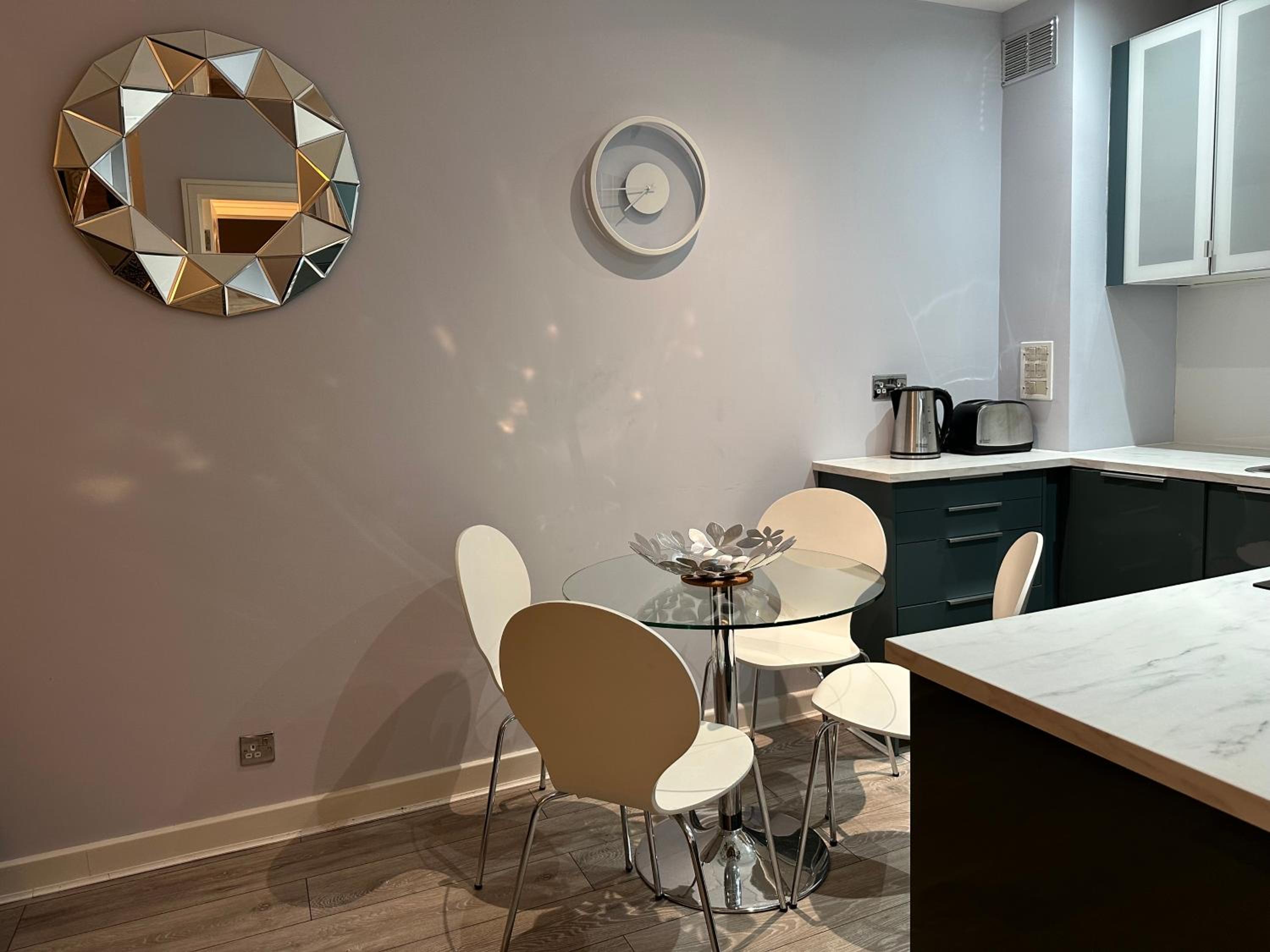 Modern Flat - Fantastic Location 10 min walking to Oxford Street!