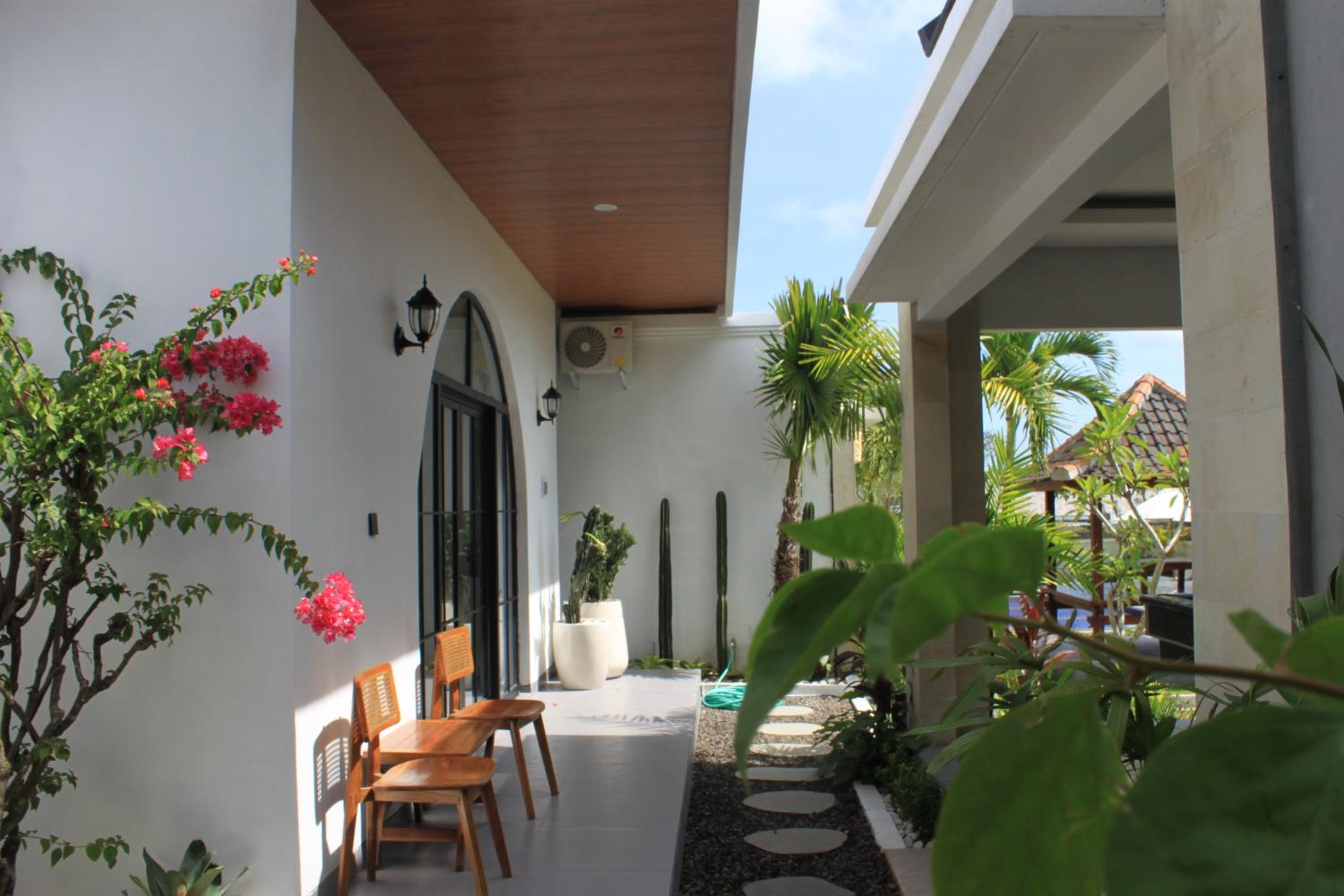 Photo 7