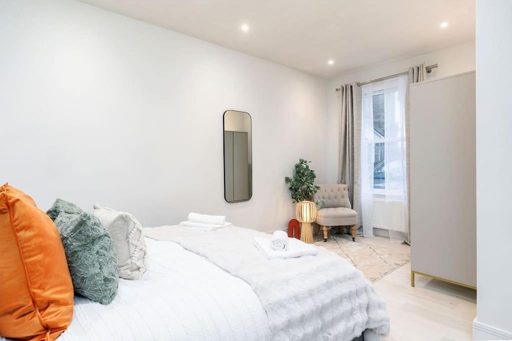 Charming Granby Flat