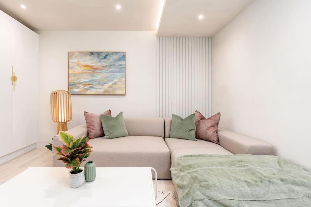 Charming Granby Flat