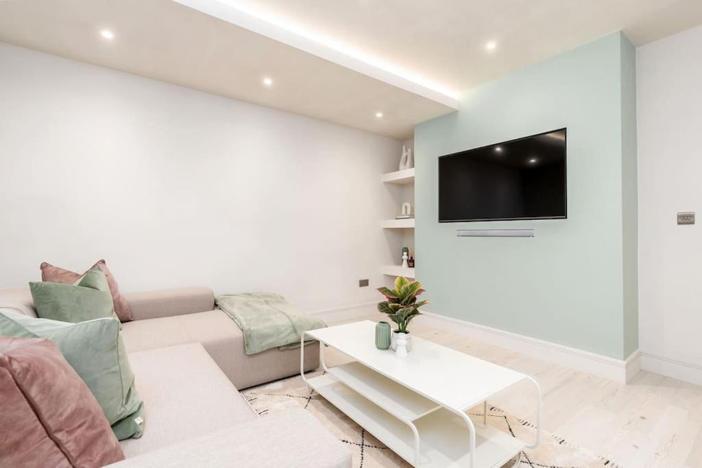 Charming Granby Flat