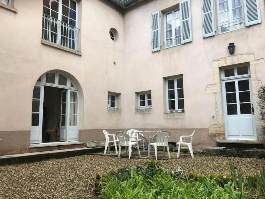 Bouchardine - Centre - Parking gratuit - Hospices