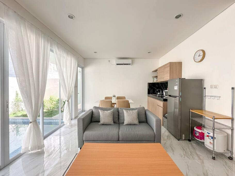 Villa La Buena Vida Modern Style