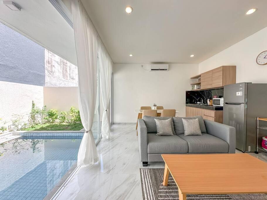 Villa La Buena Vida Modern Style