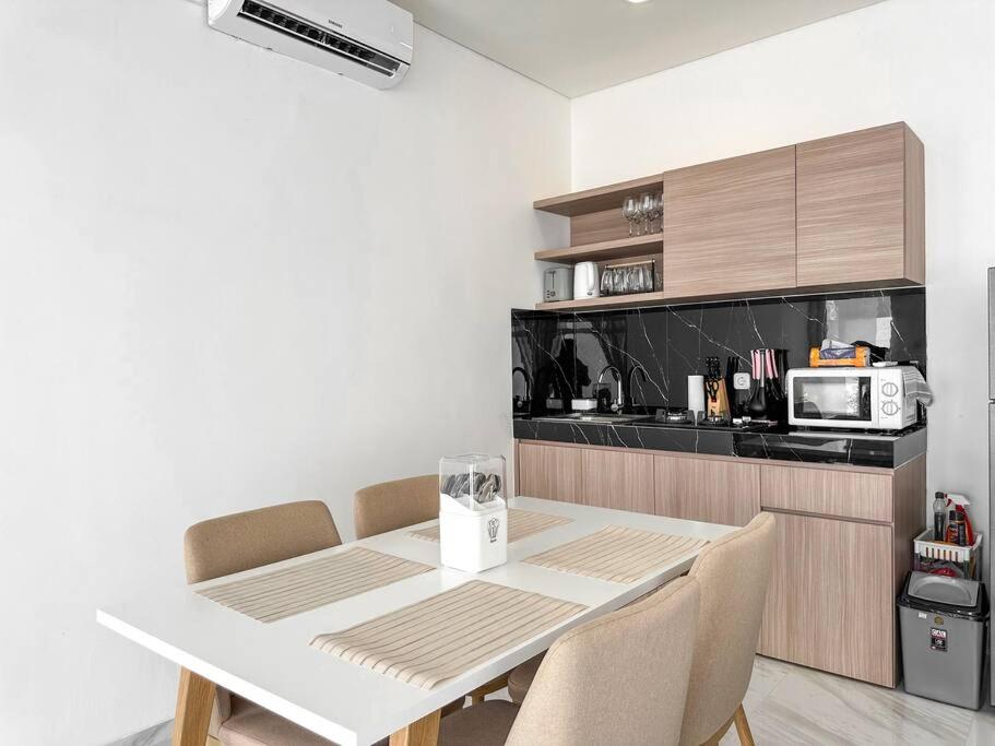 Villa La Buena Vida Modern Style