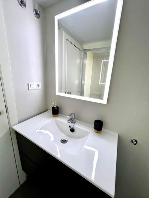 Playamar Deluxe pool & Beach Torremolinos Sinese design homes