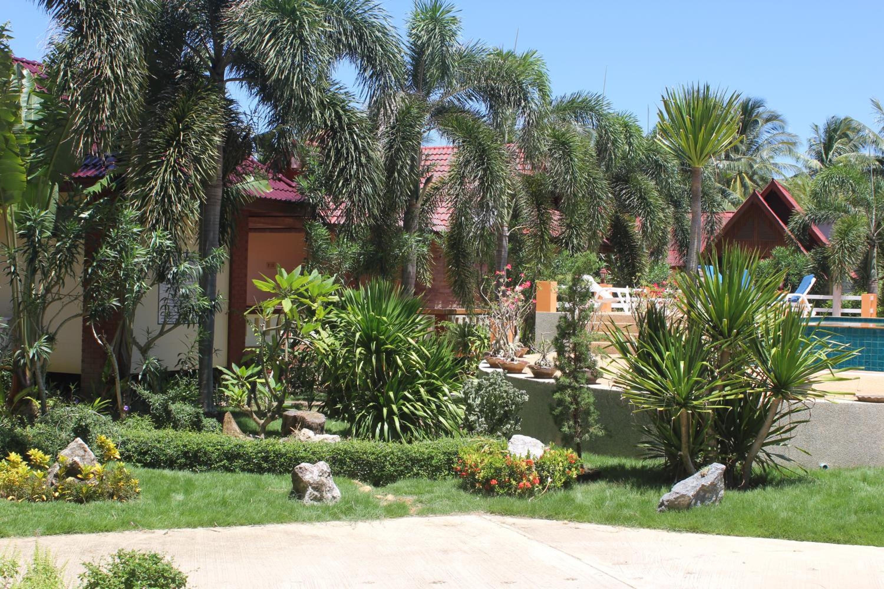 D.R. Lanta Bay Resort
