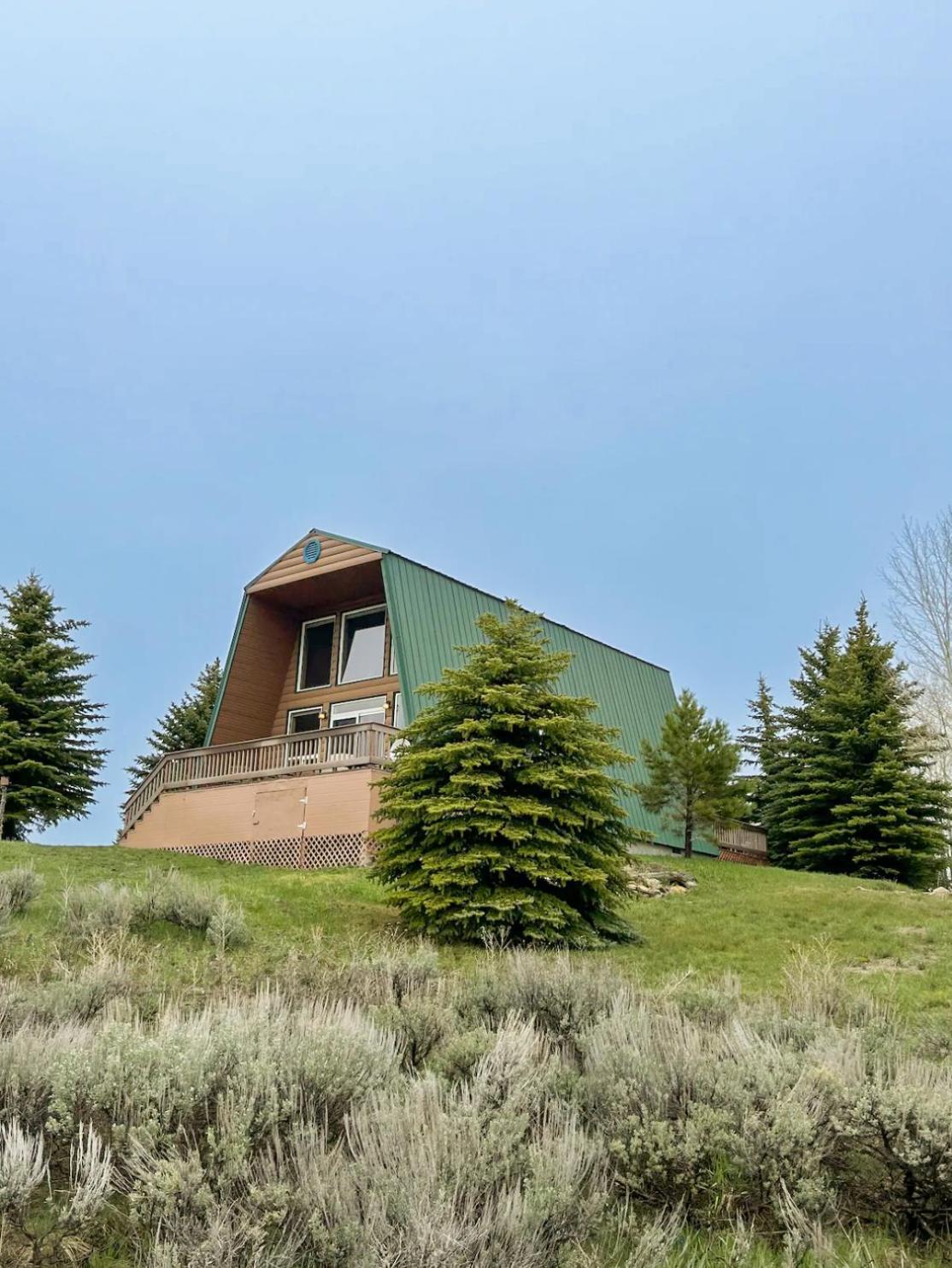 Mountain Lake Lodge, Your 3-Bed Lake Escape!