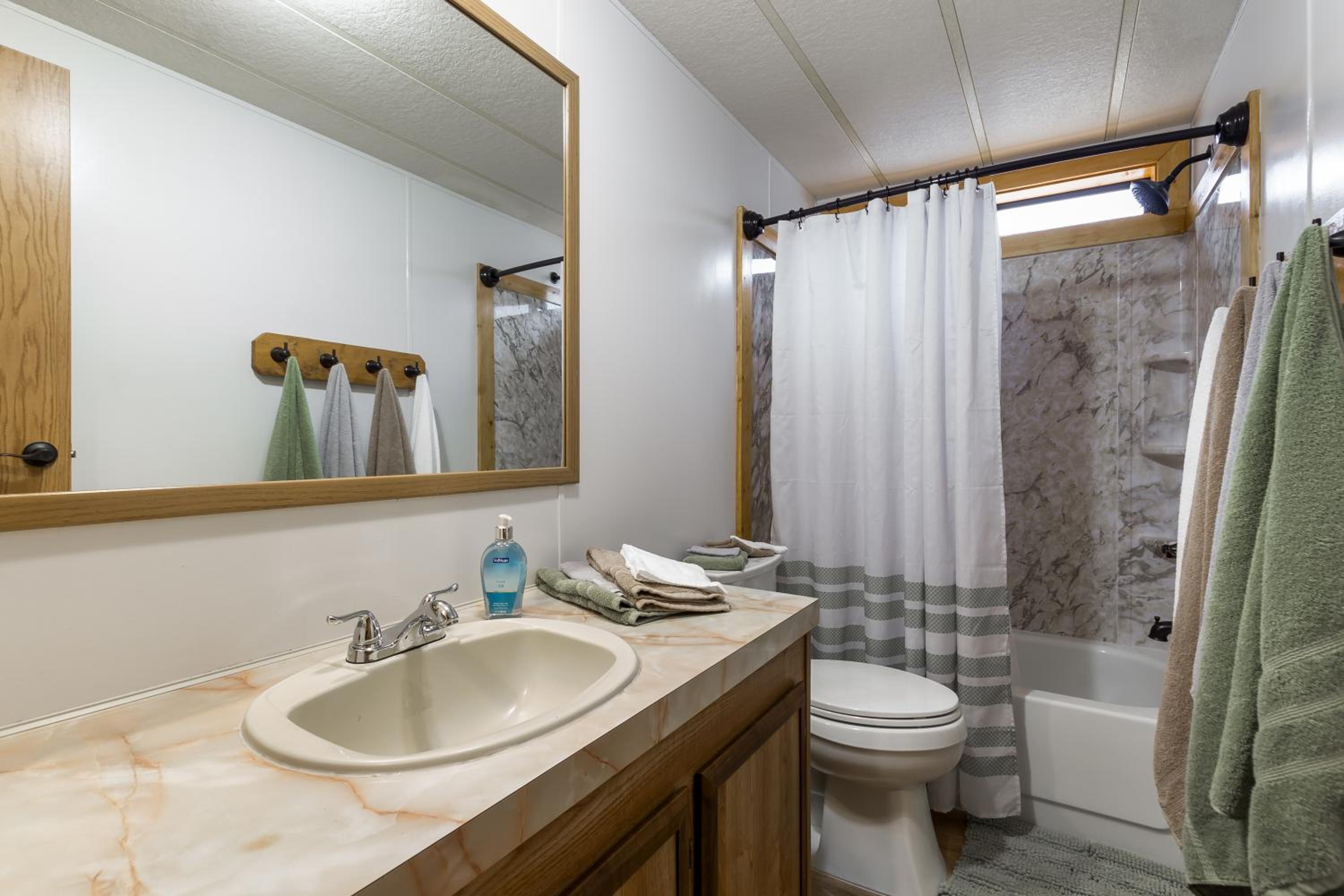 New Listing, Lakeview, Quiet, and Serene Relaxation, Dog Friendly, Sleeps 6 view 2