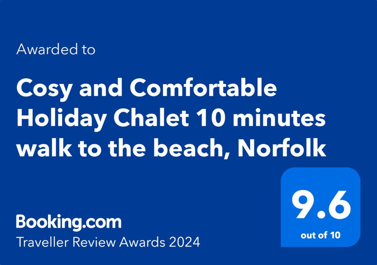 Cosy and Comfortable Holiday Chalet 10 minutes walk to the beach, Norfolk view 2