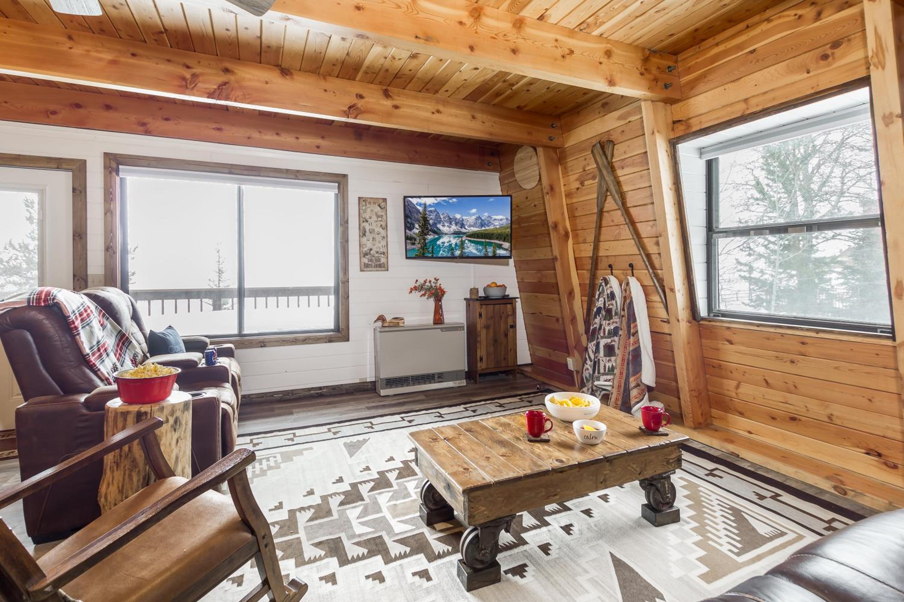 New Listing, Red Rock Lakeview - Stunning Mountain & Lake Views! Sleeps 8 view 4