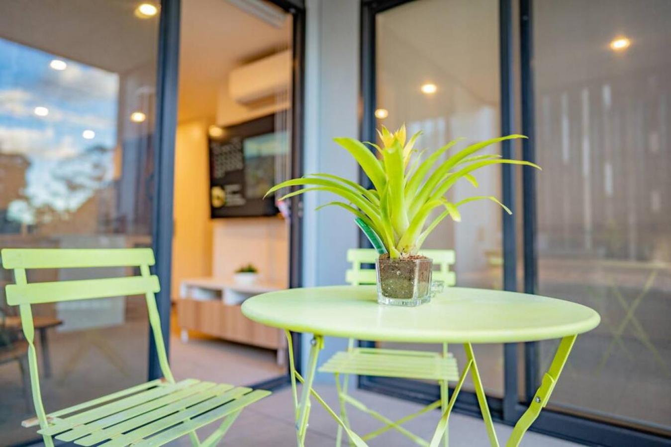 Luxury and Stylish Apt on NB Ave