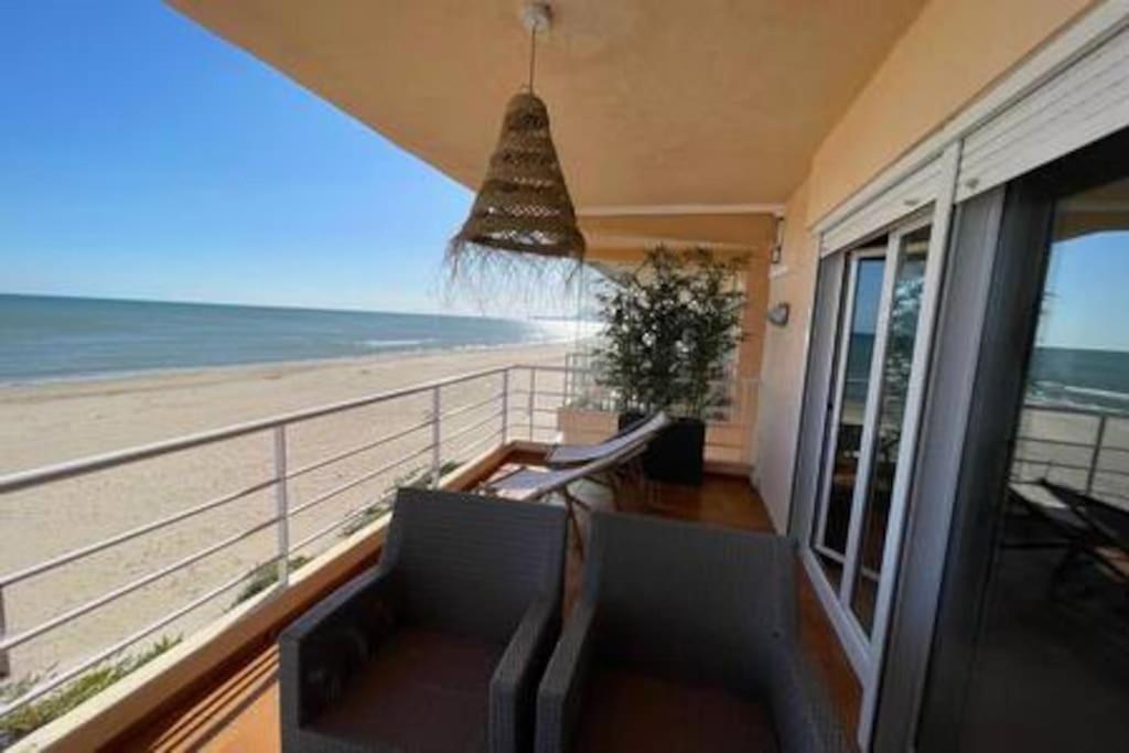AP-4 XimoApartments A Primera Línea de Playa & Parking photo 4