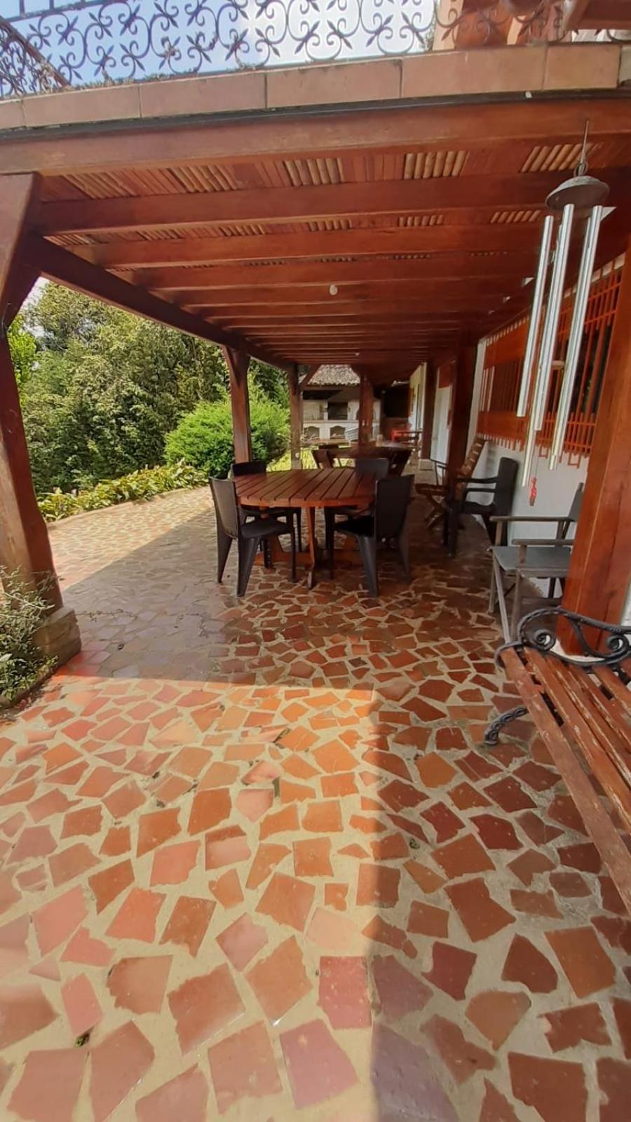 Increíble finca en felidia
