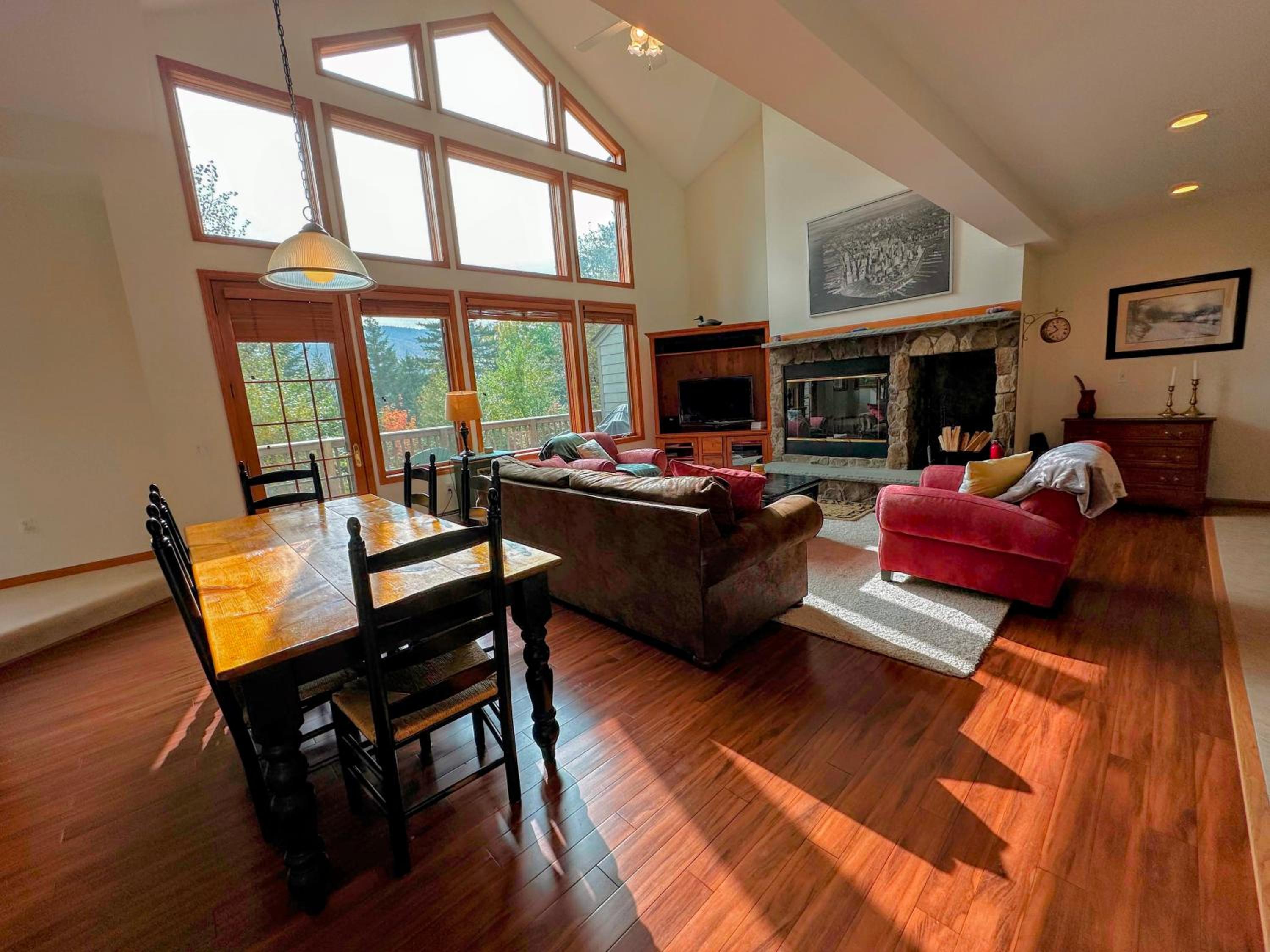 SH1 Beautiful StoneHill Townhouse in Bretton Woods view 2