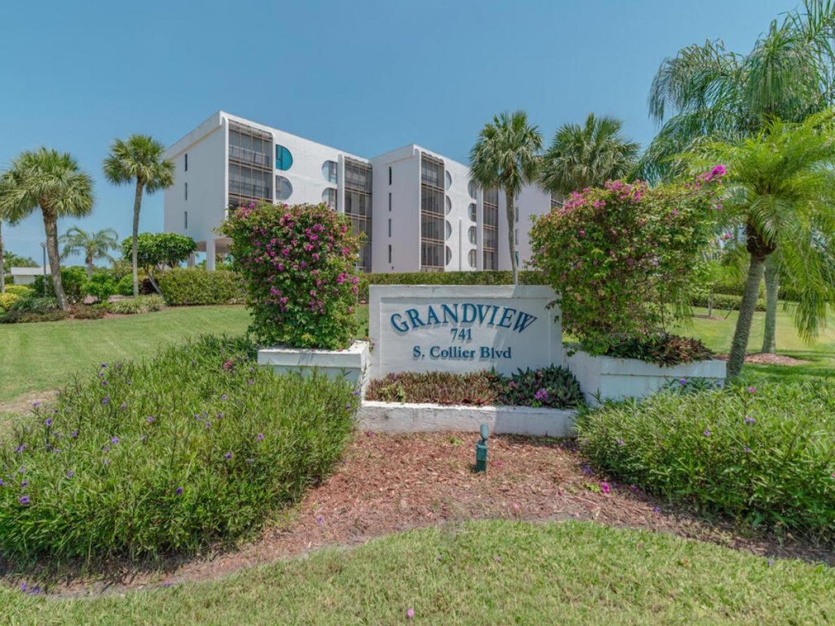 Walk To Beach I Marco Island Tropical Retreat
