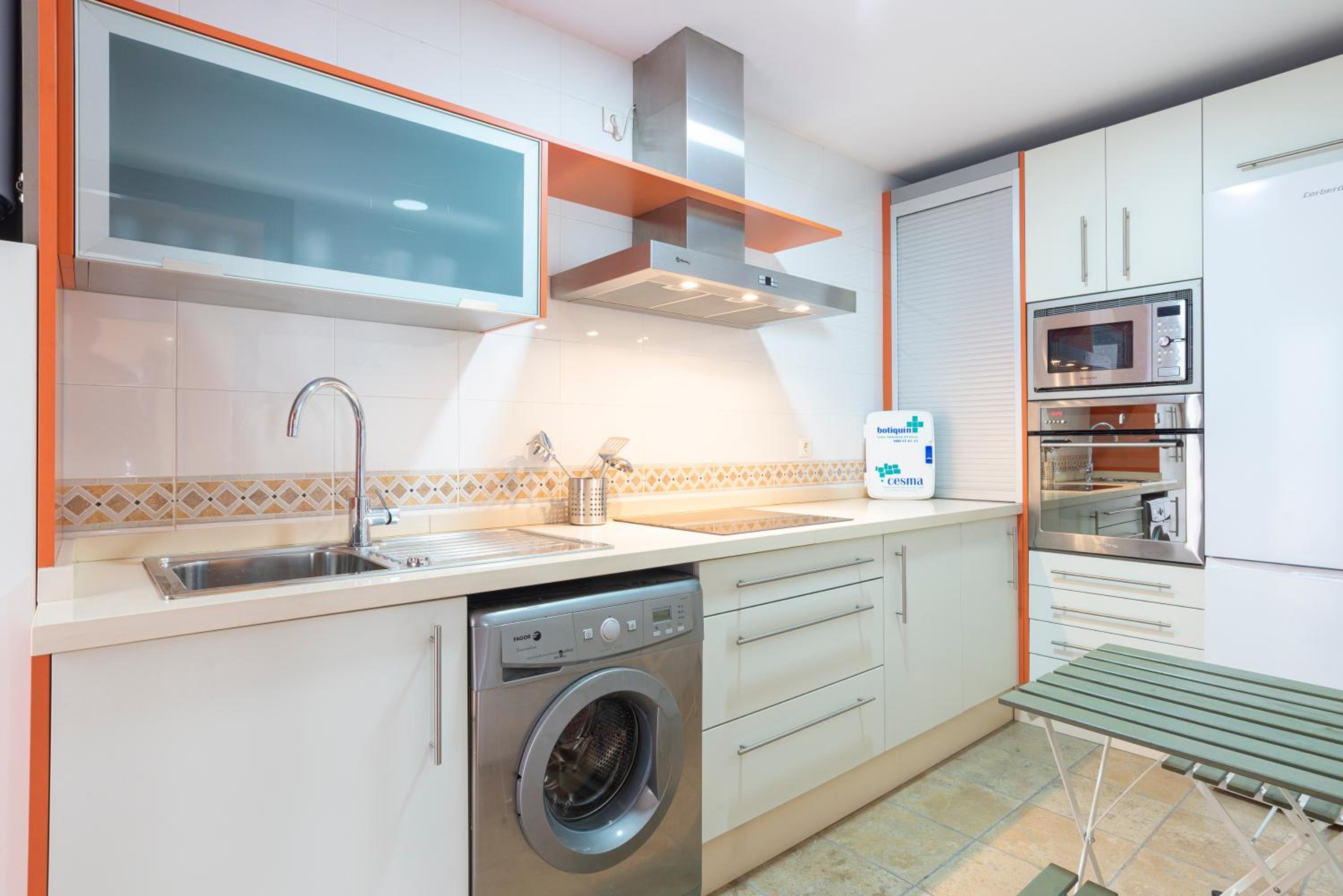 Teatro Plaza Apartments