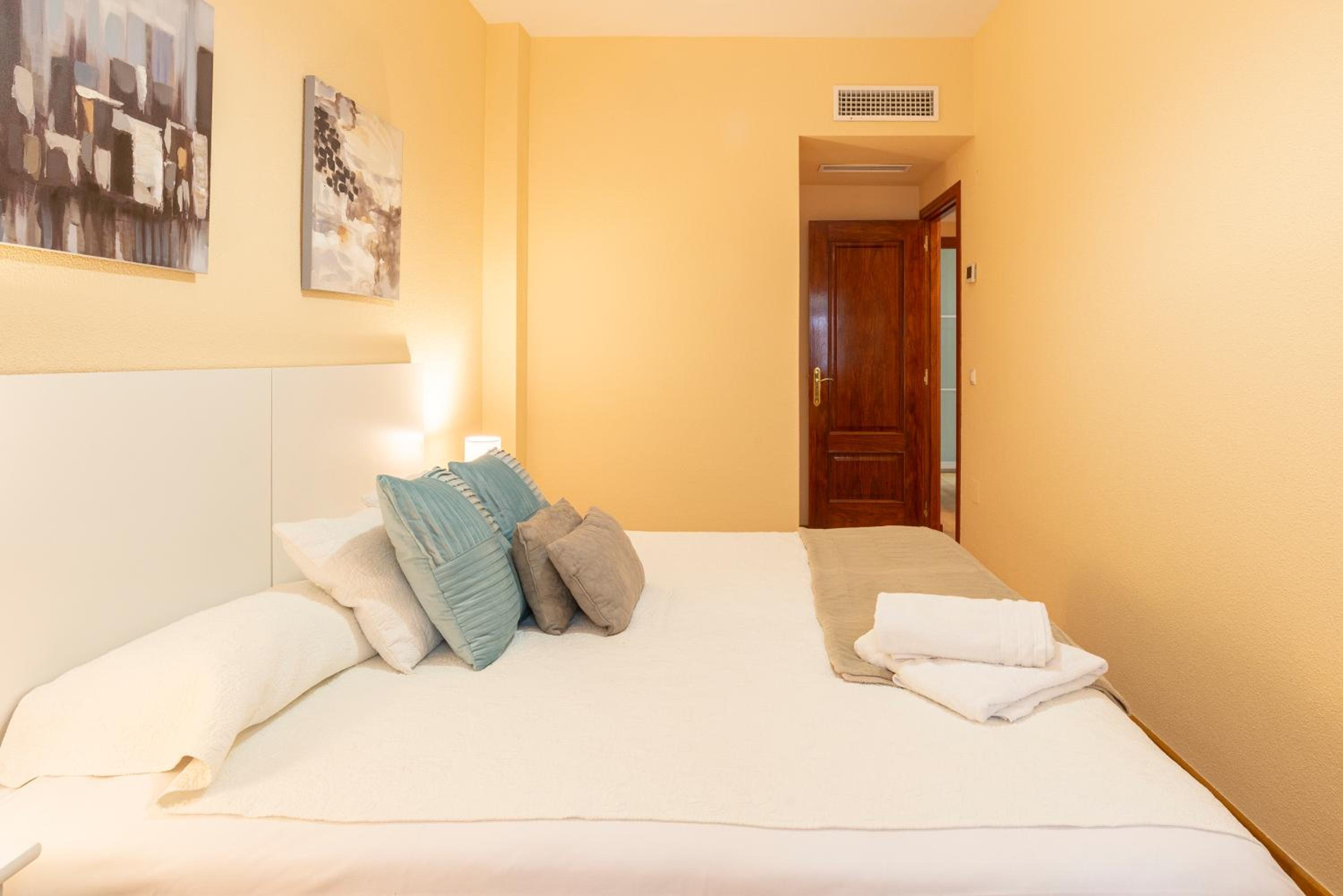Teatro Plaza Apartments