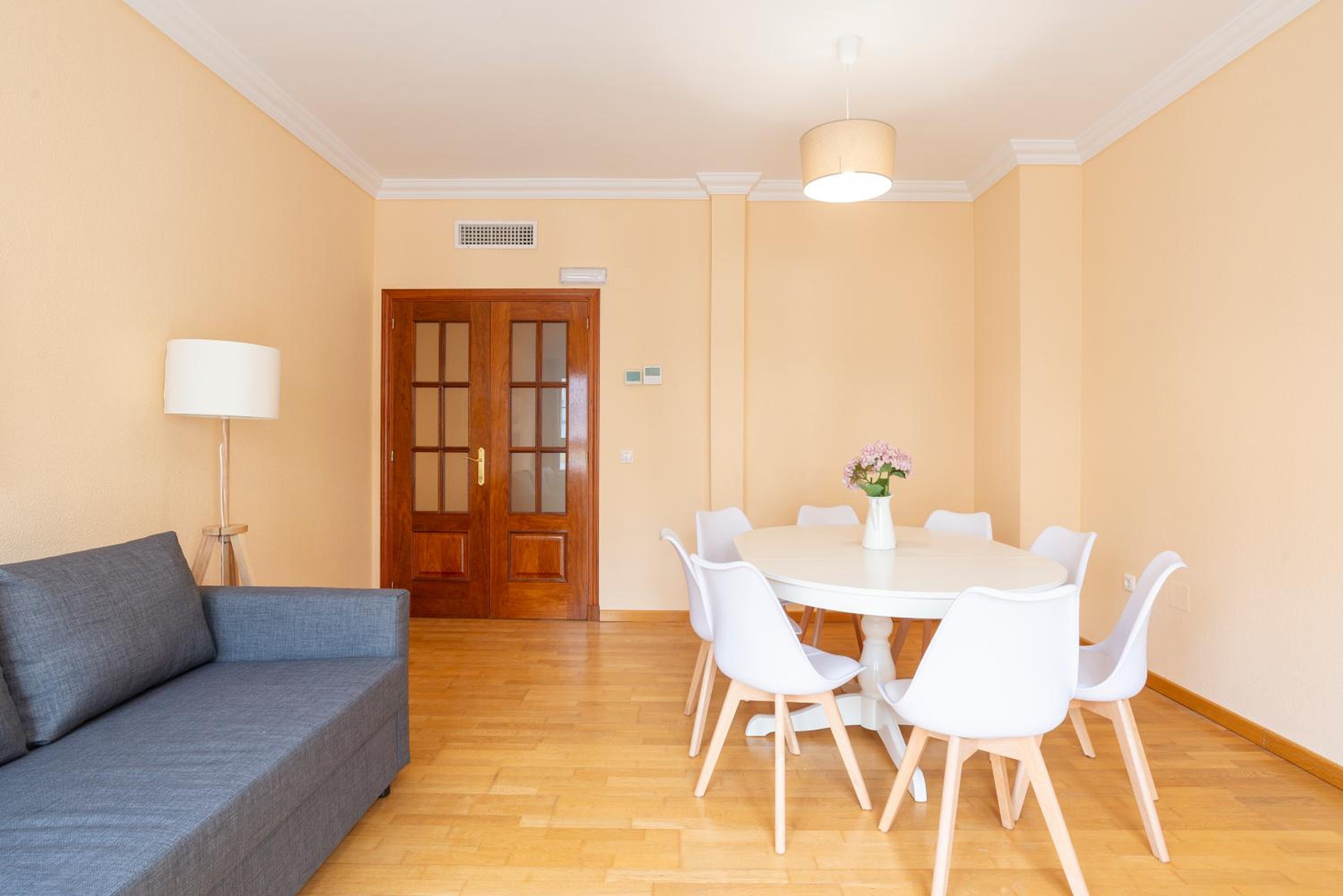 Teatro Plaza Apartments