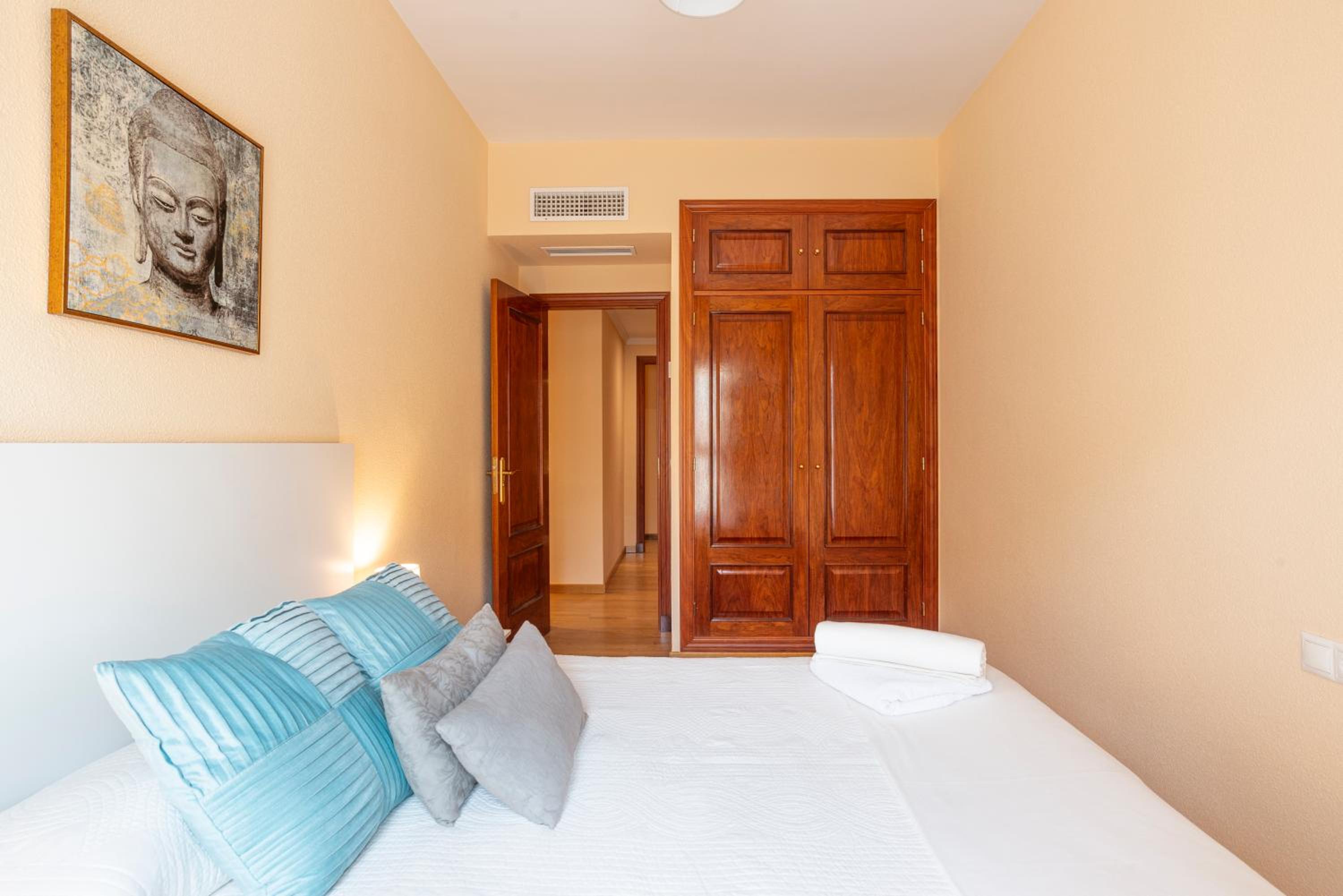 Teatro Plaza Apartments