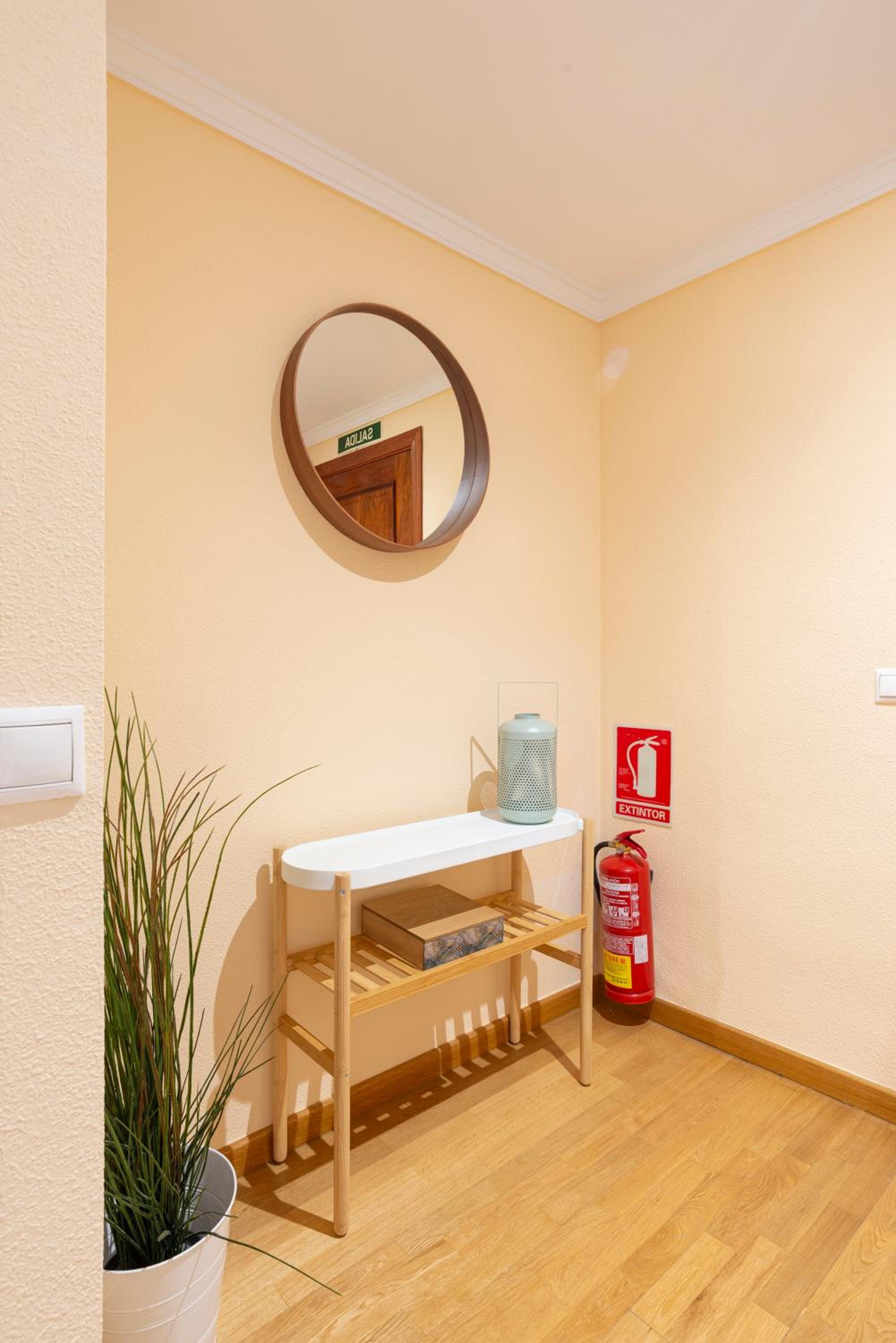 Teatro Plaza Apartments