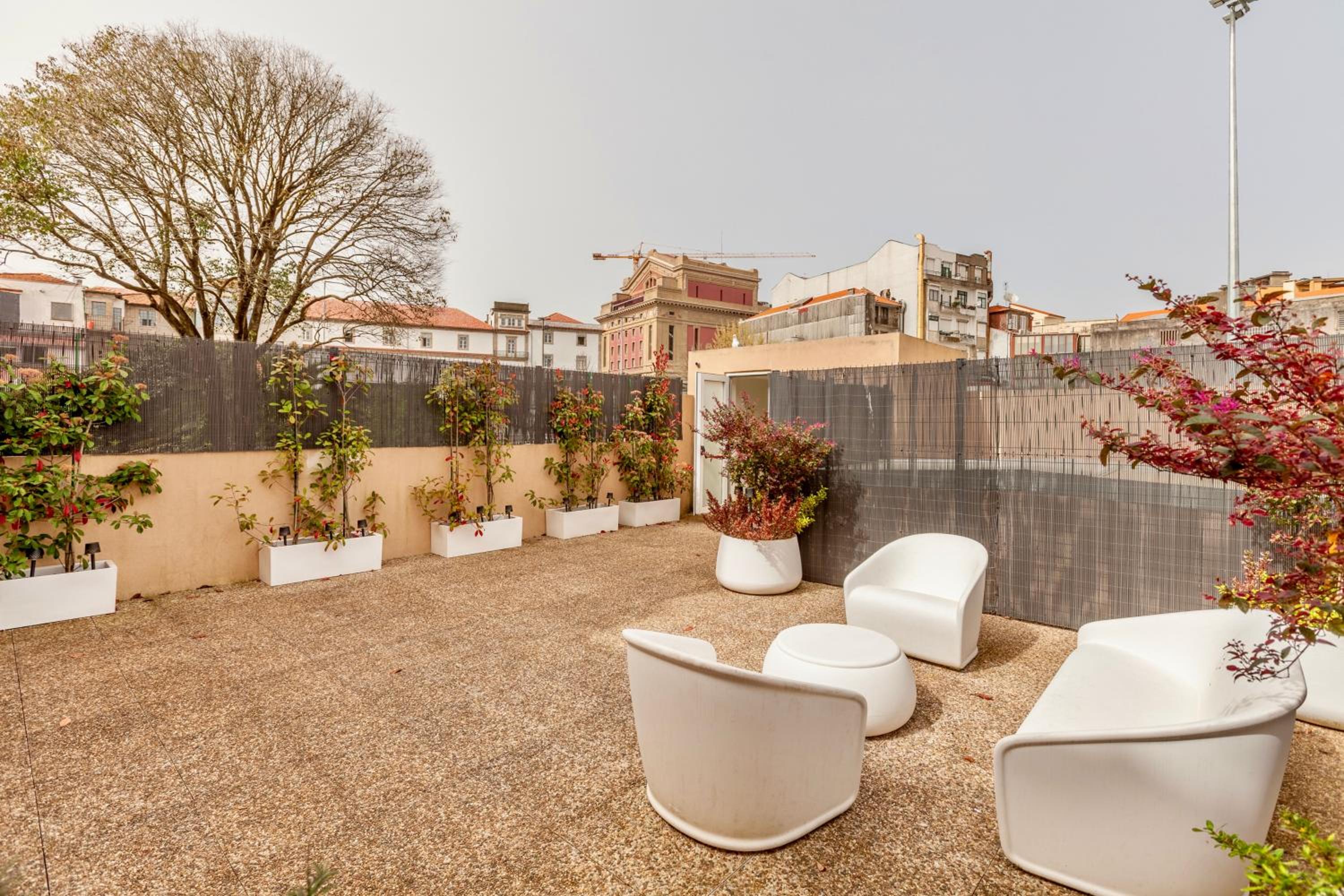 Savvy Signature Apartments