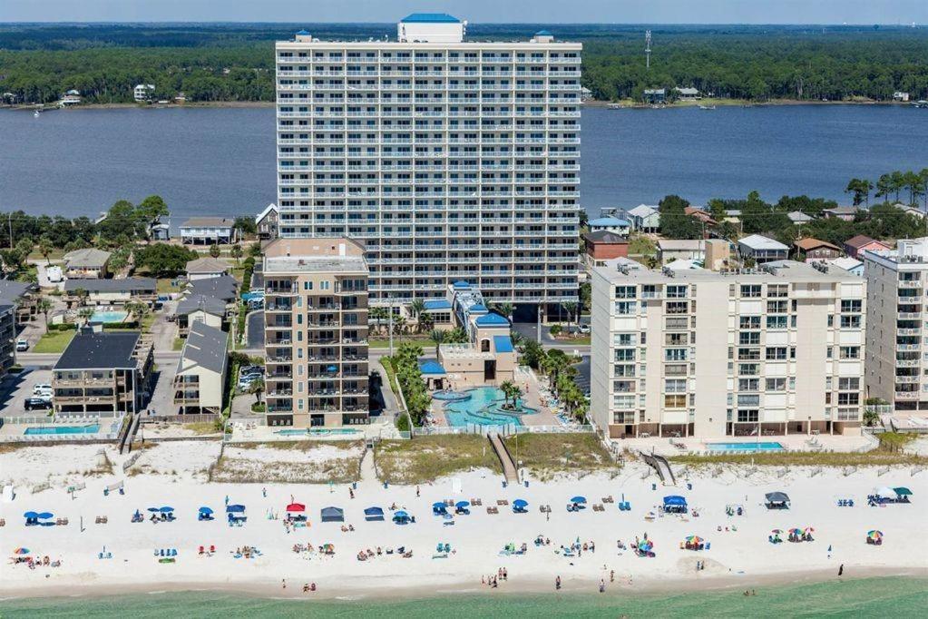 Hotel Crystal Tower~Beach Combers - Image 1