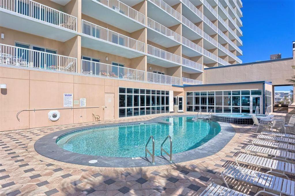 Crystal Tower~Beach Combers view 5